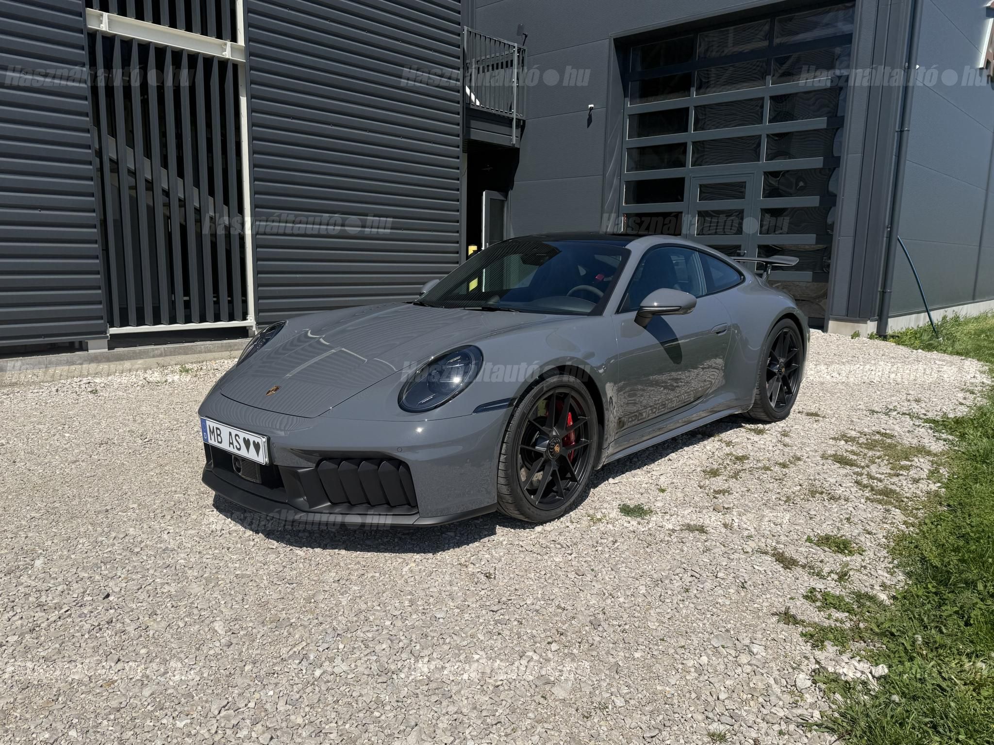 PORSCHE 911 2025/4 - 1