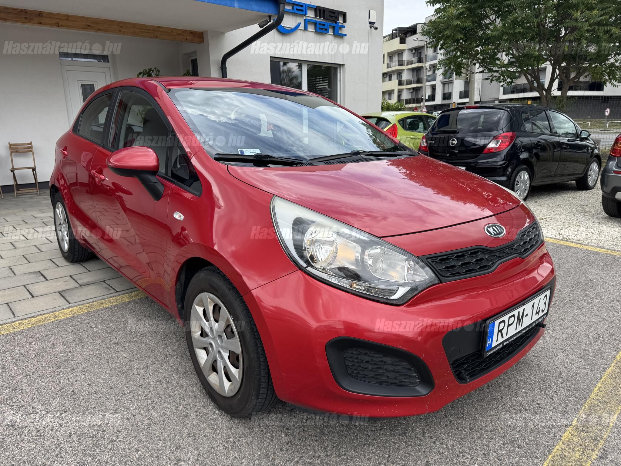 KIA RIO 2012/3 - 1