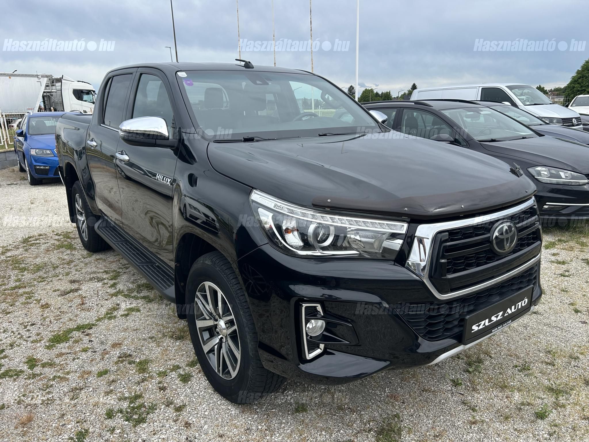 TOYOTA HILUX 2019/8 - 1