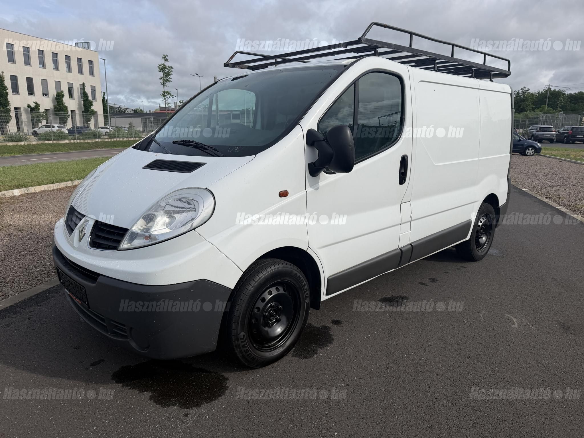 RENAULT TRAFIC 2011/10 - 1