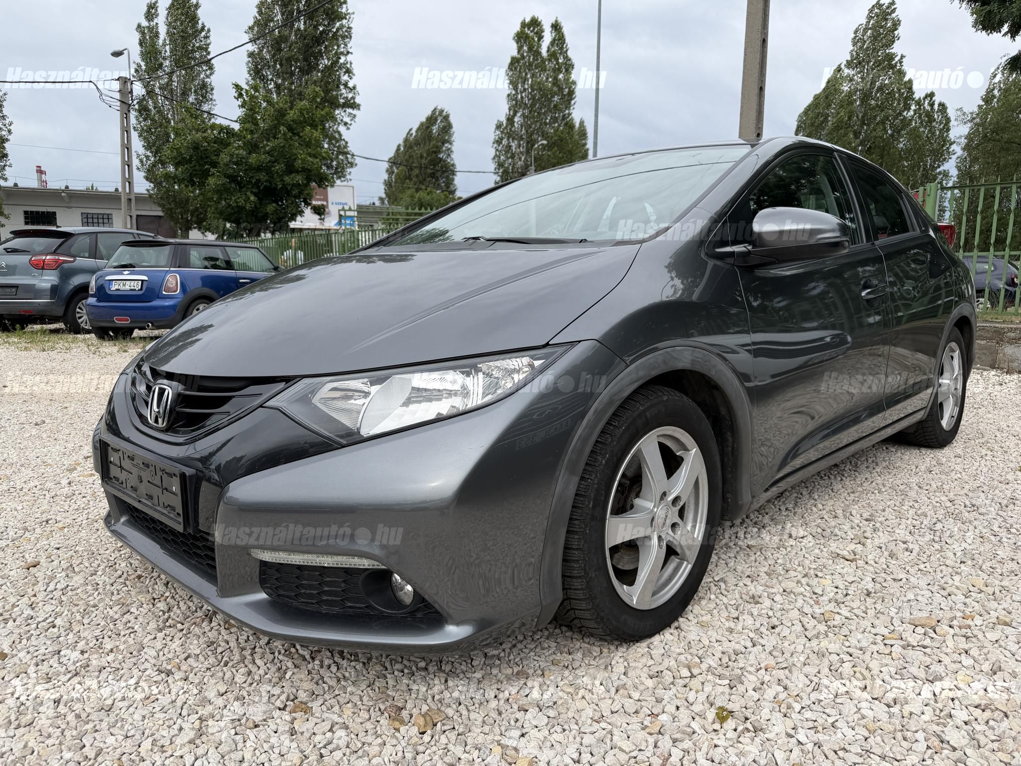 HONDA CIVIC 2012/3 - 1