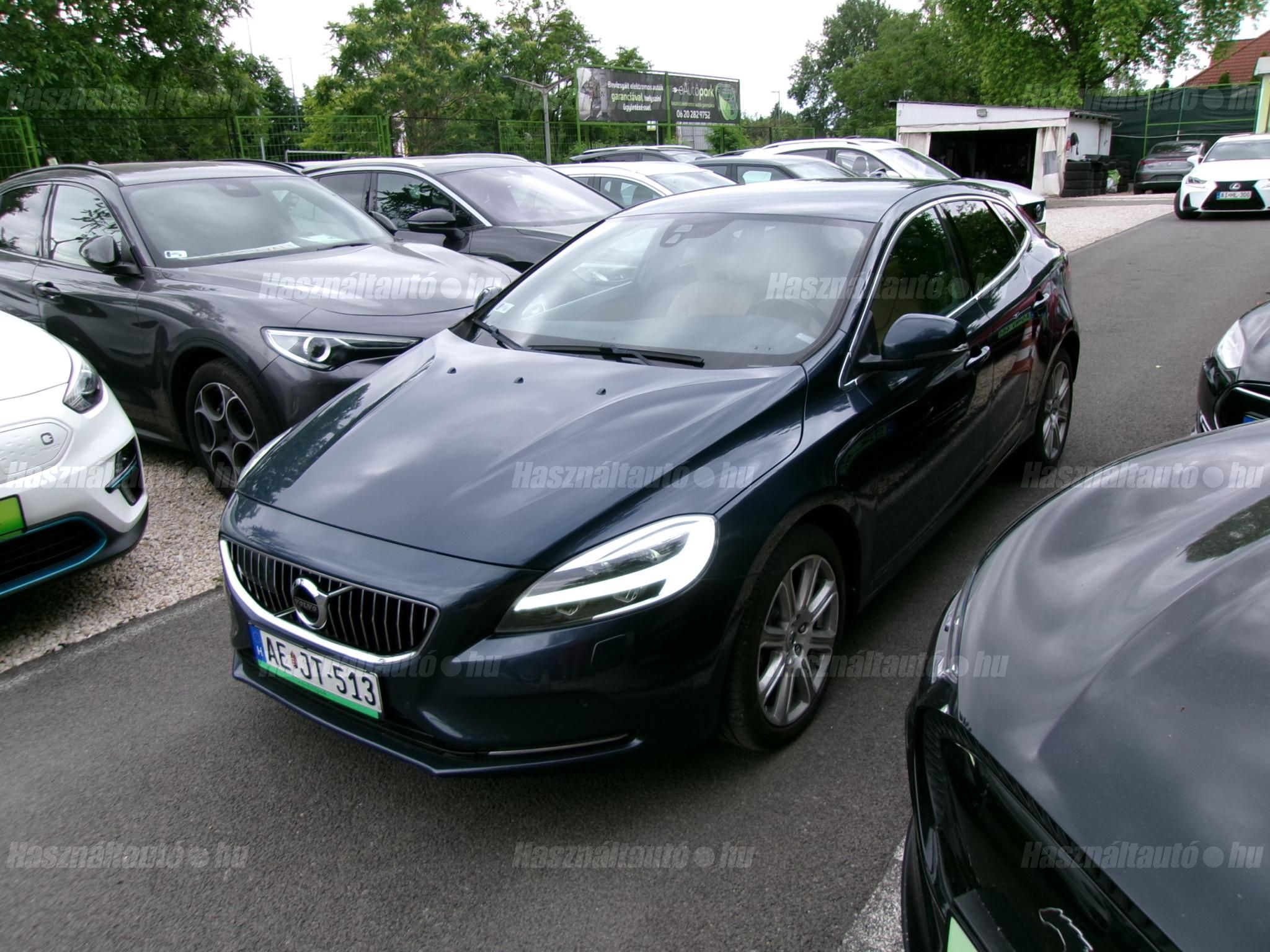 VOLVO V40 2018/11 - 1
