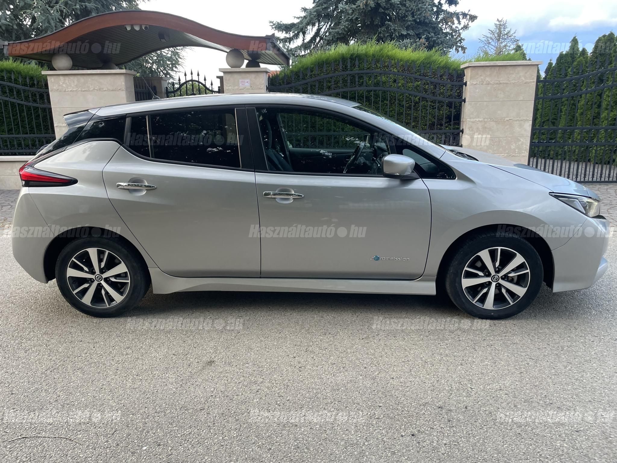 NISSAN LEAF 2020/2 - 1