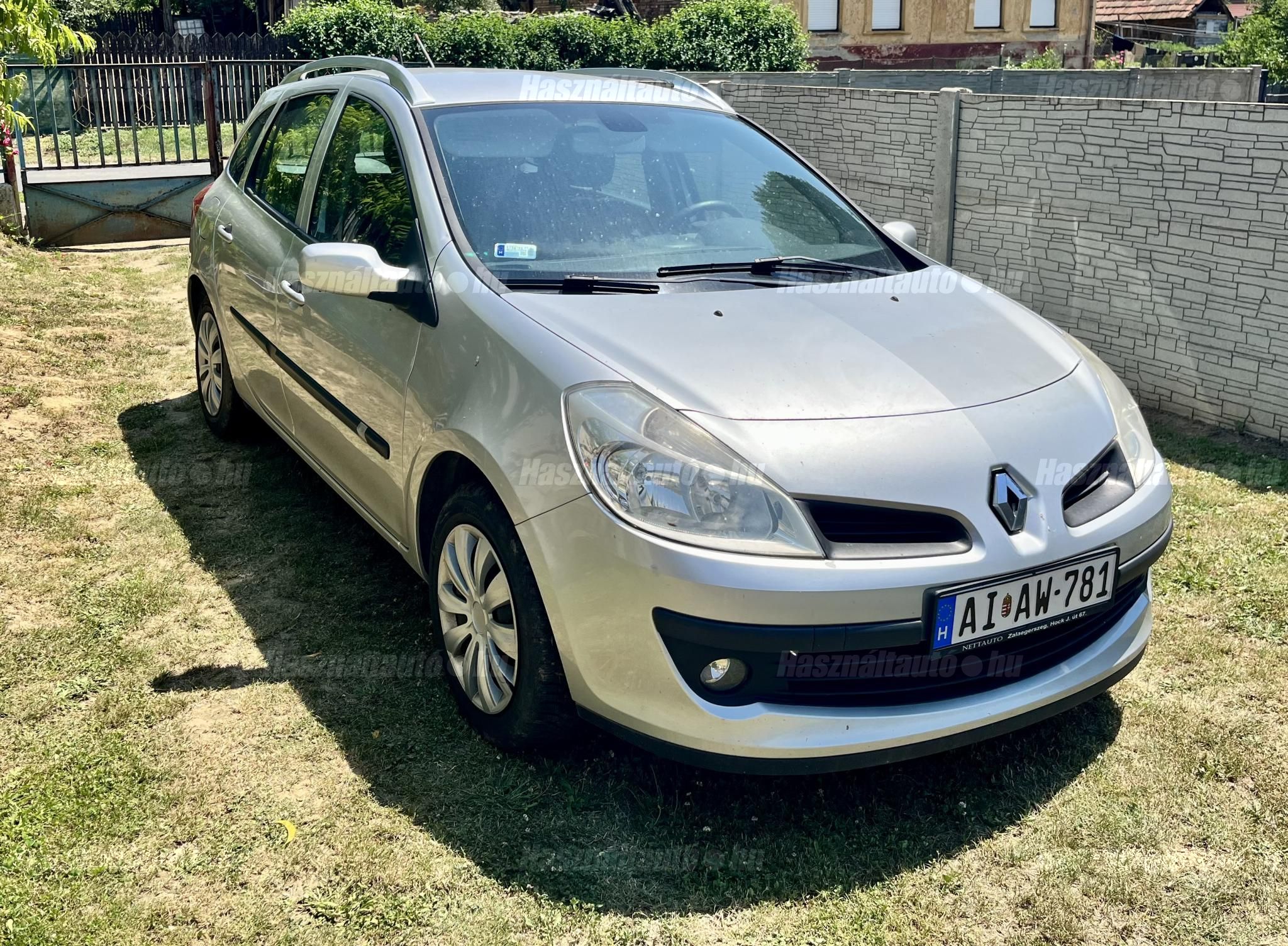 RENAULT CLIO 2009 - 1