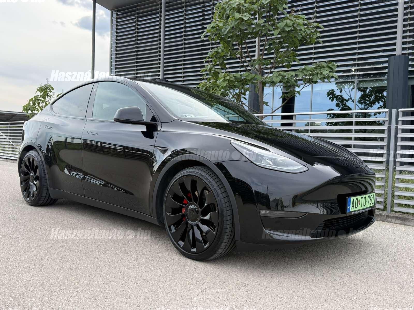 TESLA MODEL Y 2022/6 - 1