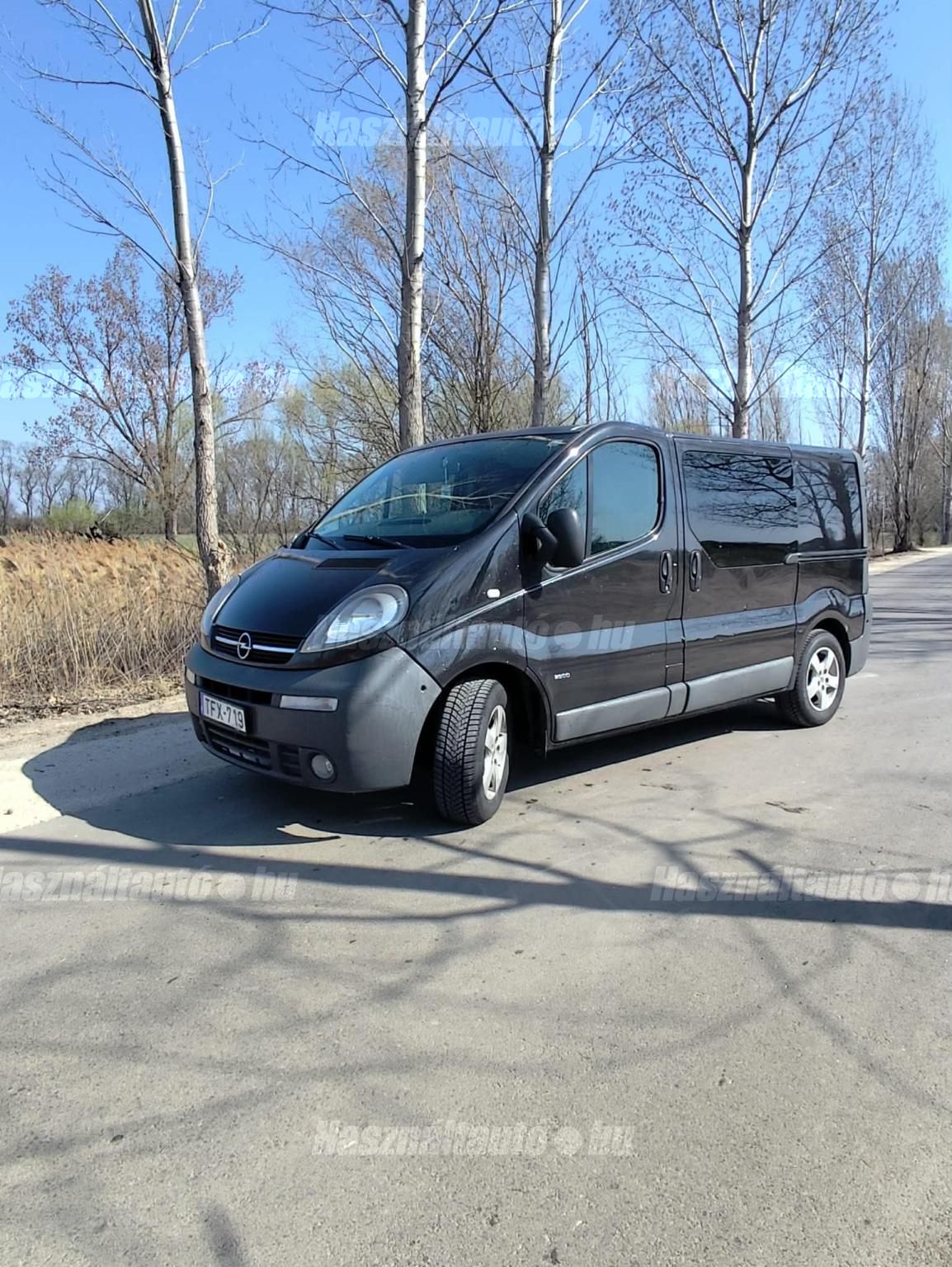 OPEL VIVARO 2002/12 - 1