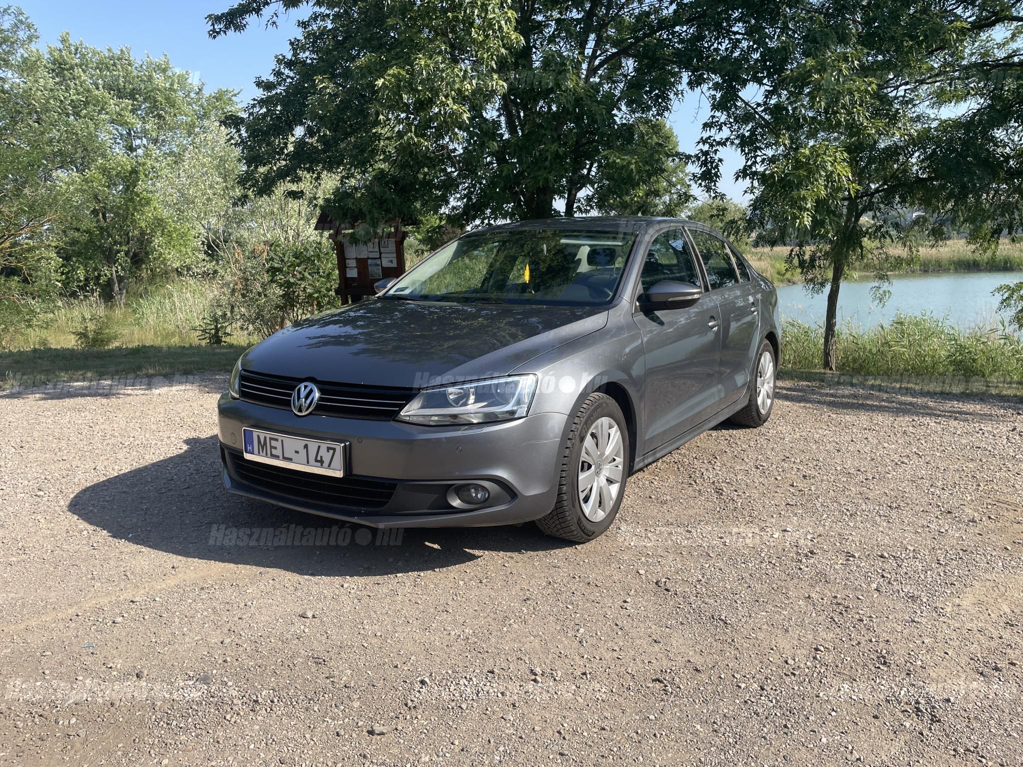 VOLKSWAGEN JETTA VI 2012/9 - 1