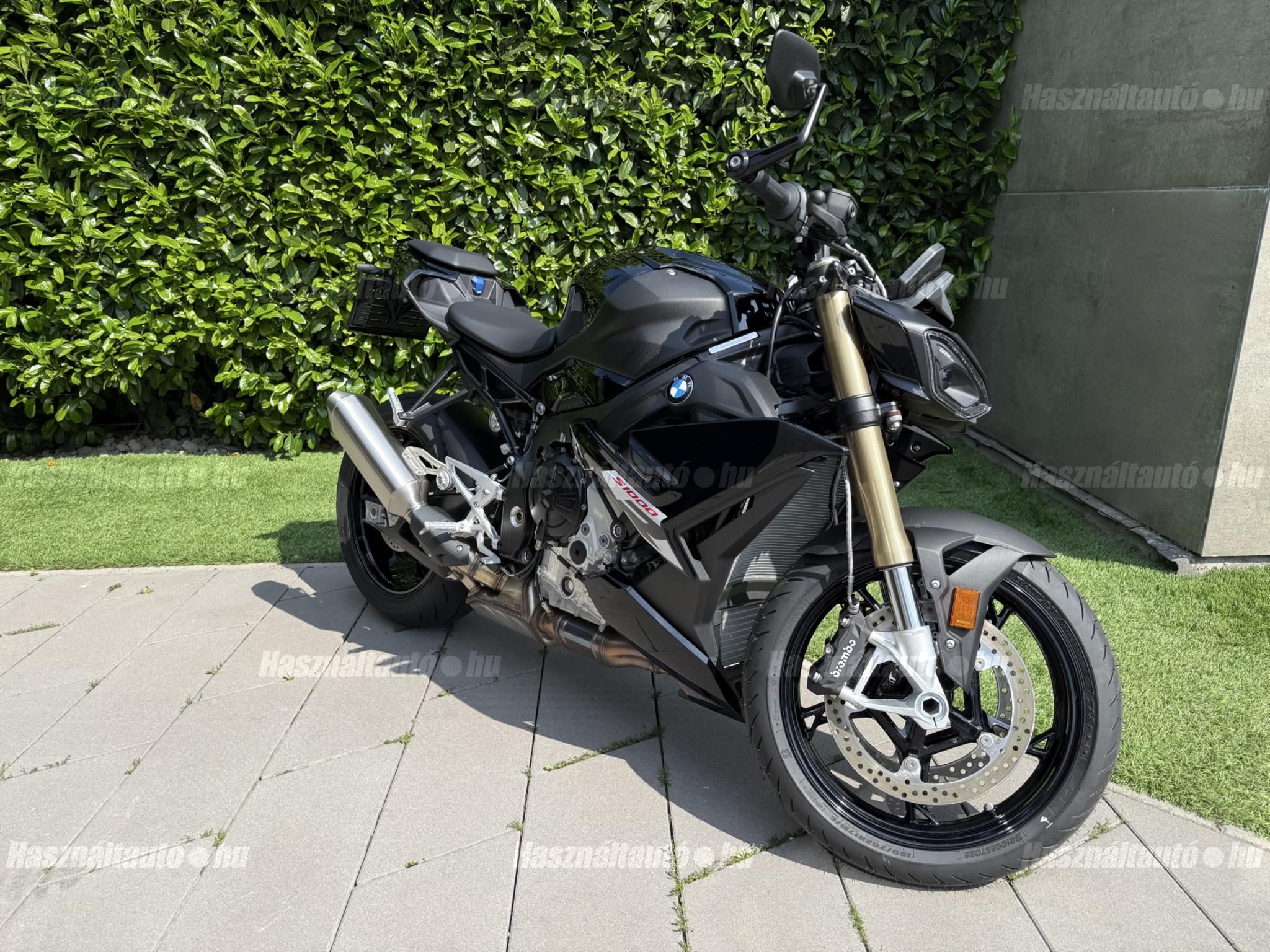 BMW S 1000 R 2025/6 - 1
