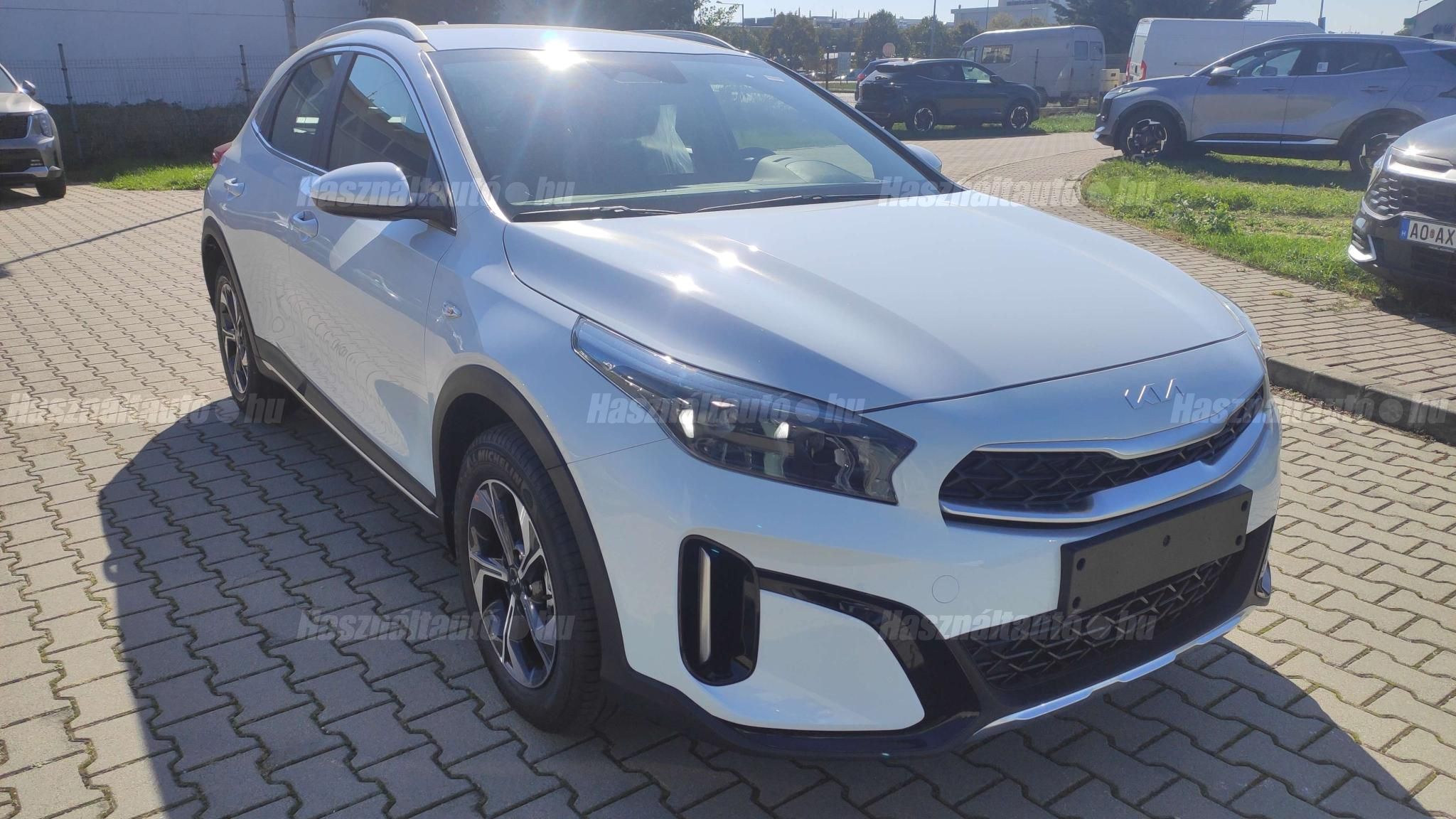 KIA XCEED 2026/5 - 1