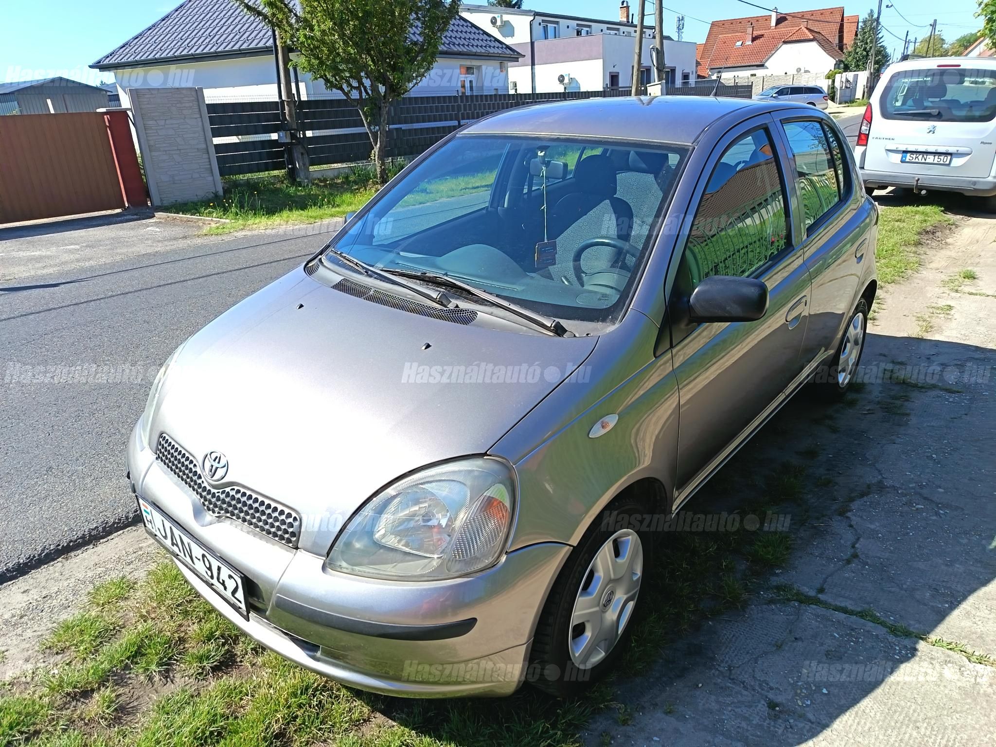 TOYOTA YARIS 2004/2 - 1