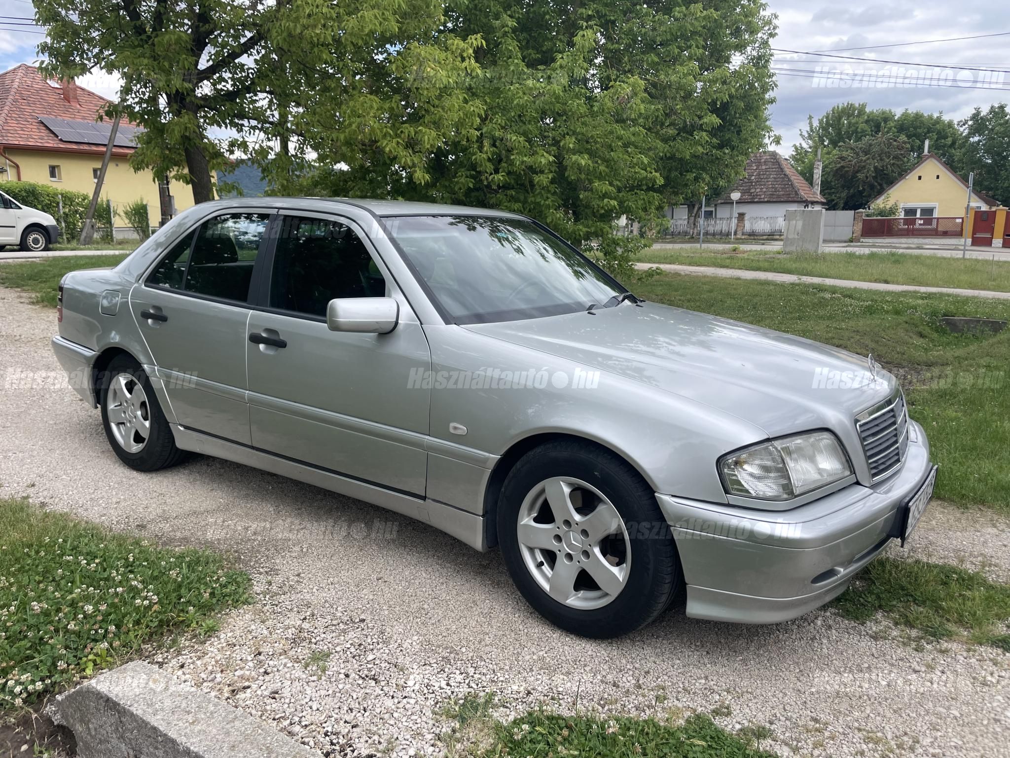 MERCEDES-BENZ C-OSZTÁLY 1998/2 - 1