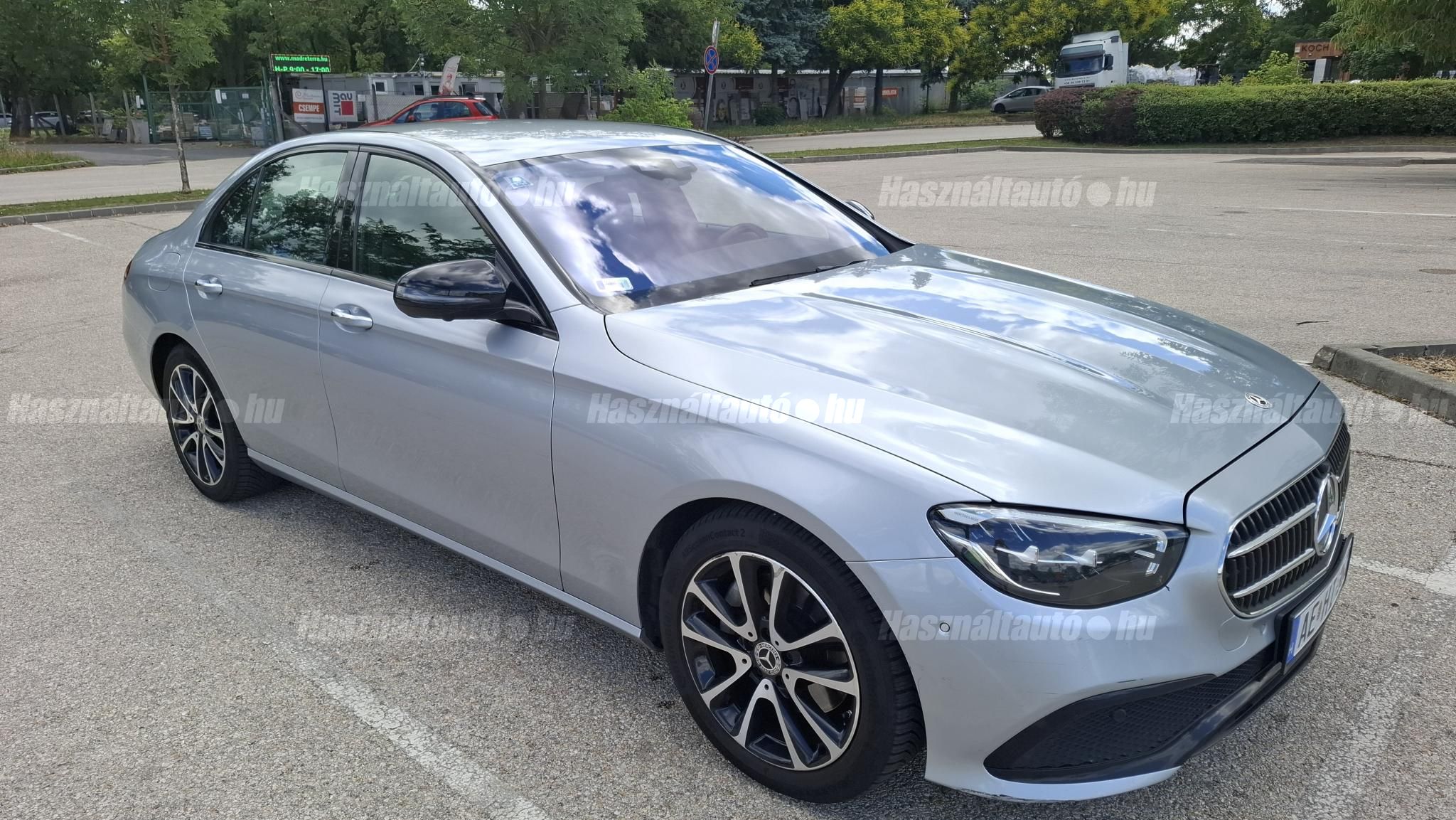 MERCEDES-BENZ E 220 2022/3 - 1