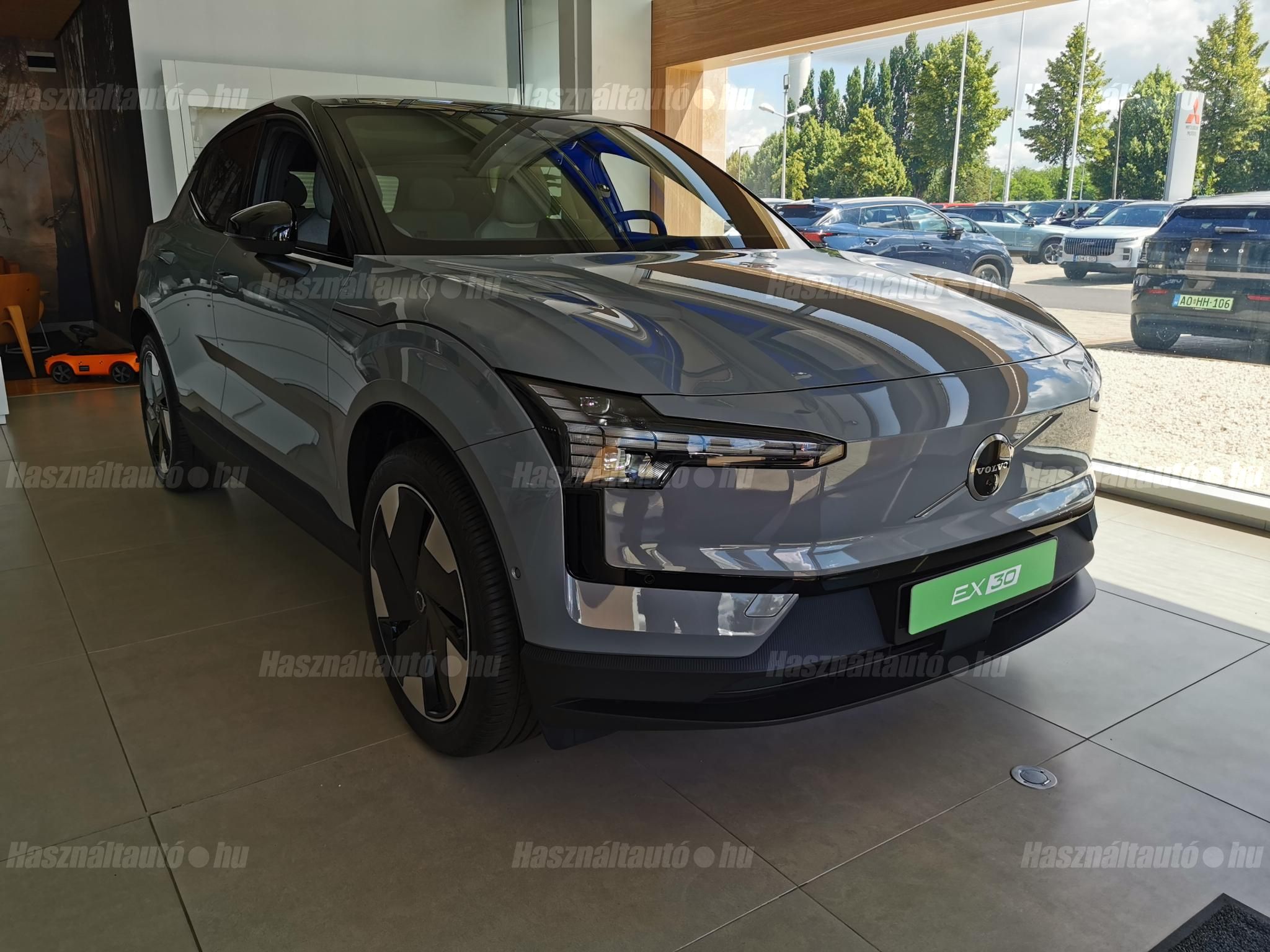 VOLVO EX30 2025 - 1