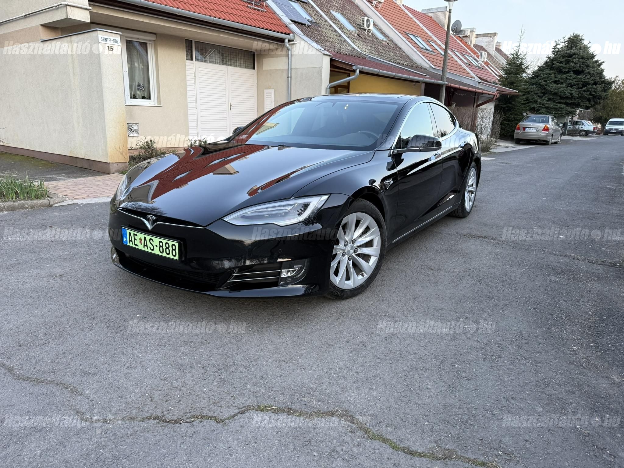 TESLA MODEL S 2018/5 - 1