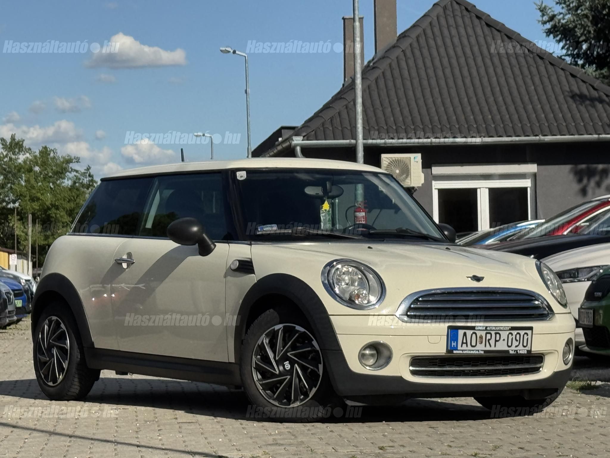 MINI MINI ONE 2010/5 - 1