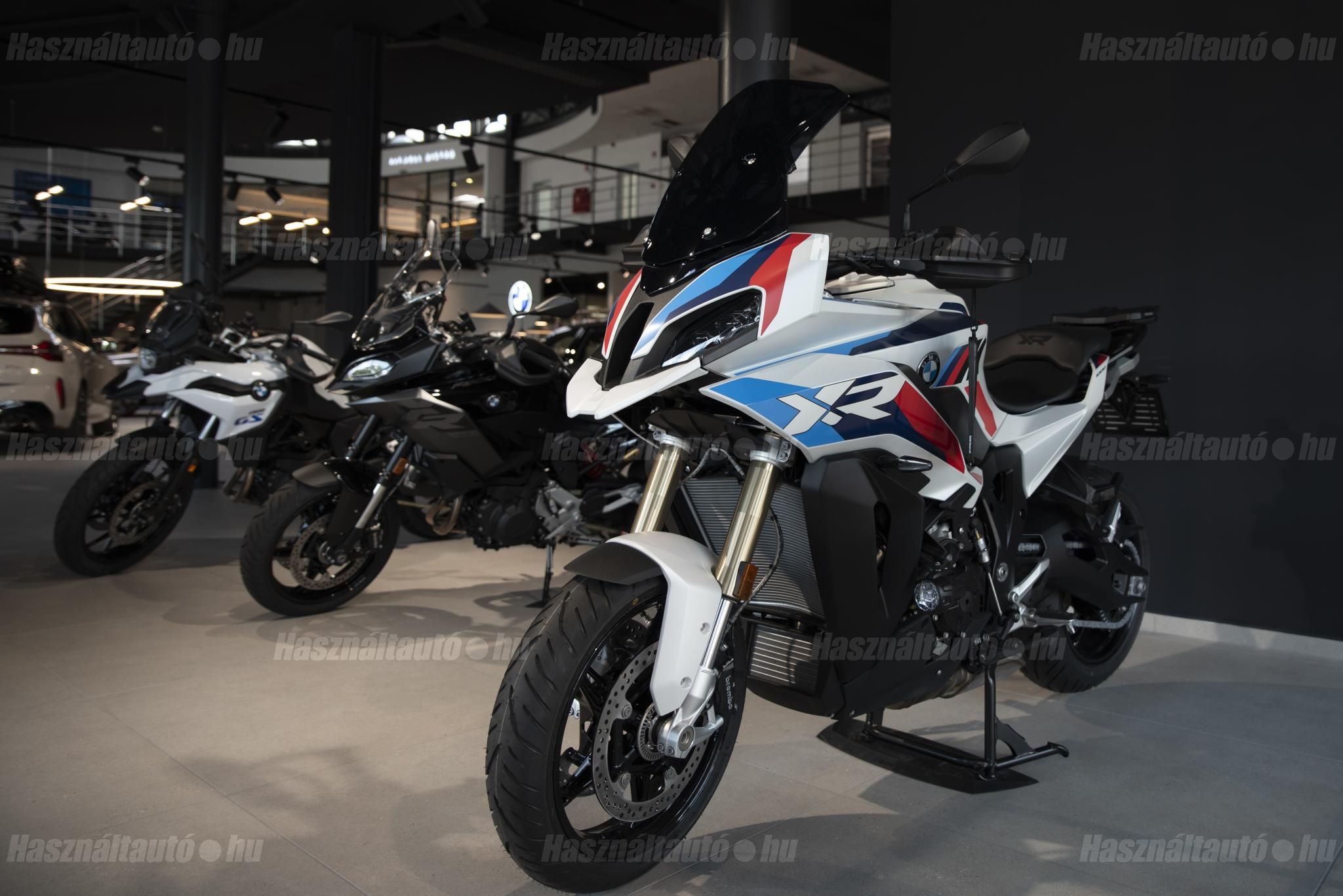 BMW S 1000 XR 2026 - 1