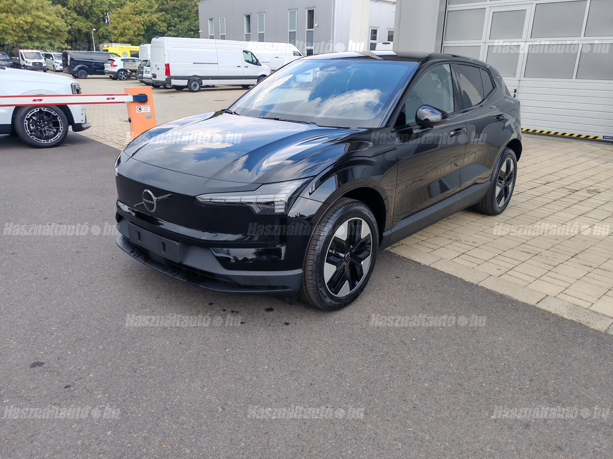 VOLVO EX30 2025 - 1