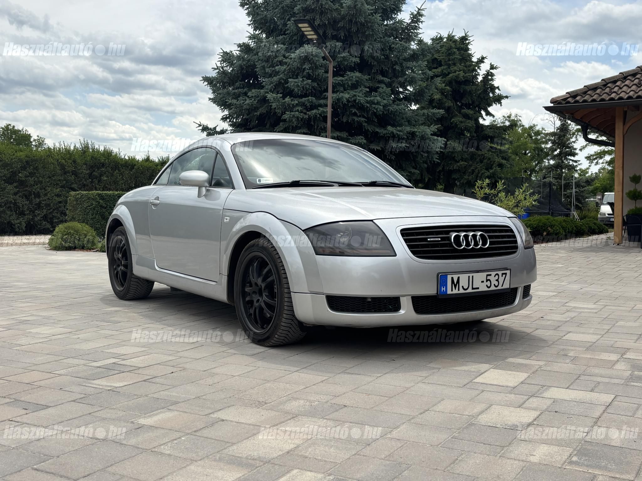 AUDI TT 1999/8 - 1