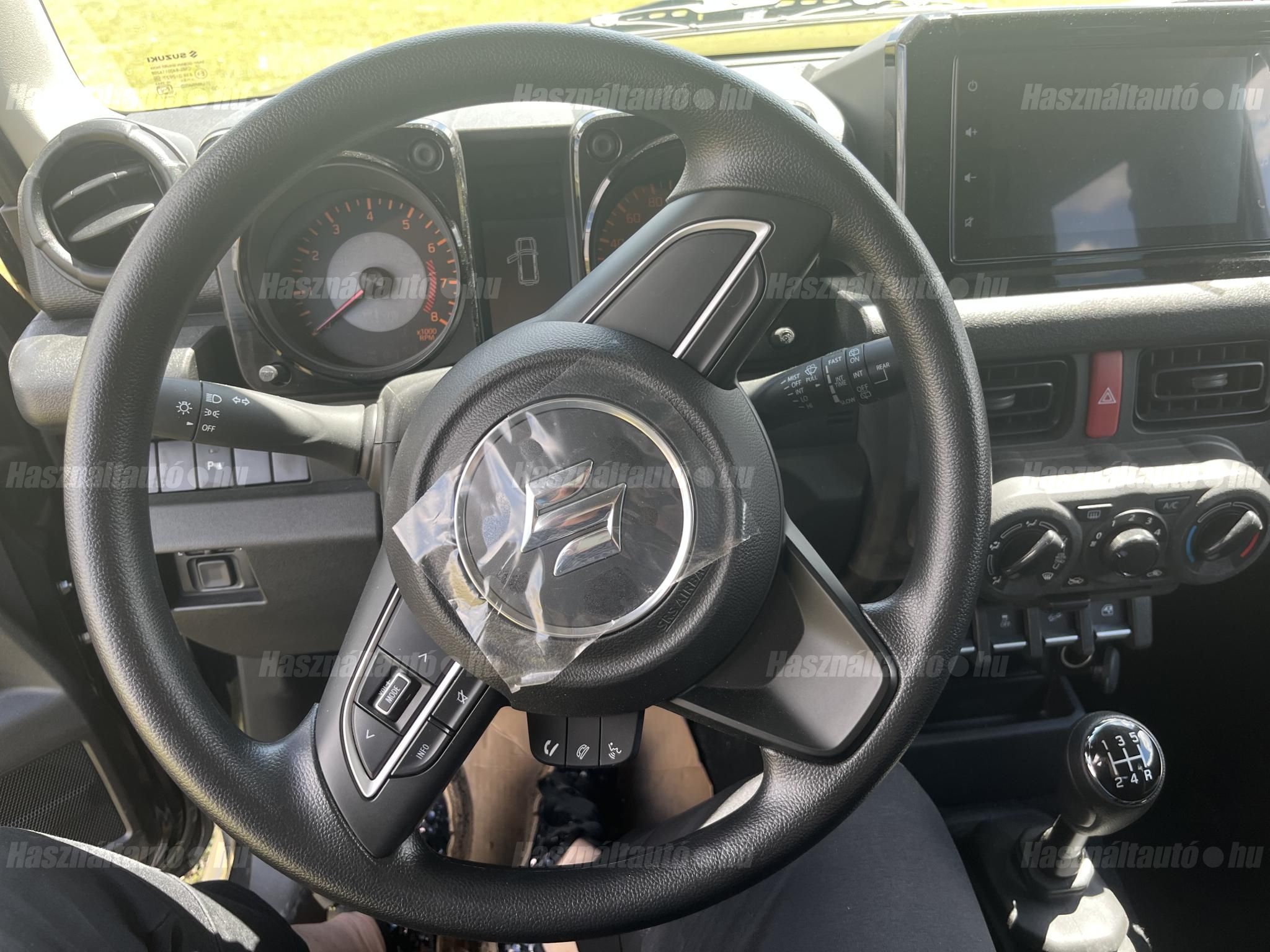 SUZUKI JIMNY 2024/10 - 1