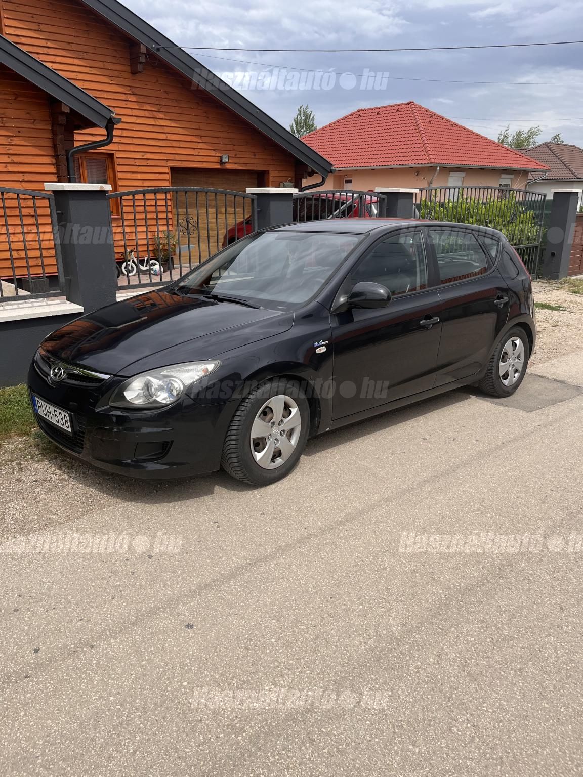 HYUNDAI I30 2009/10 - 1