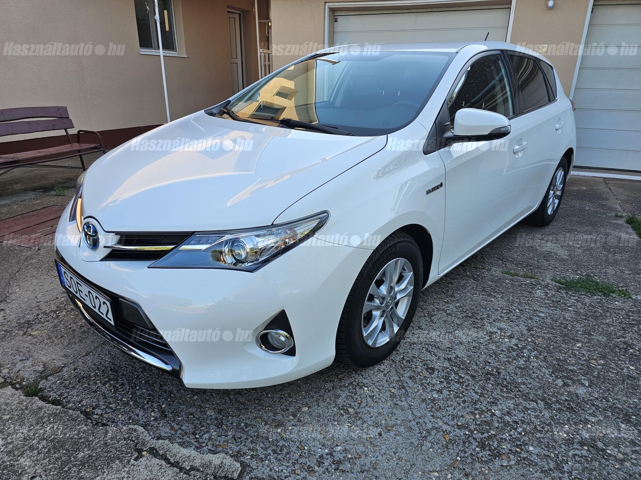 TOYOTA AURIS 2014/11 - 1
