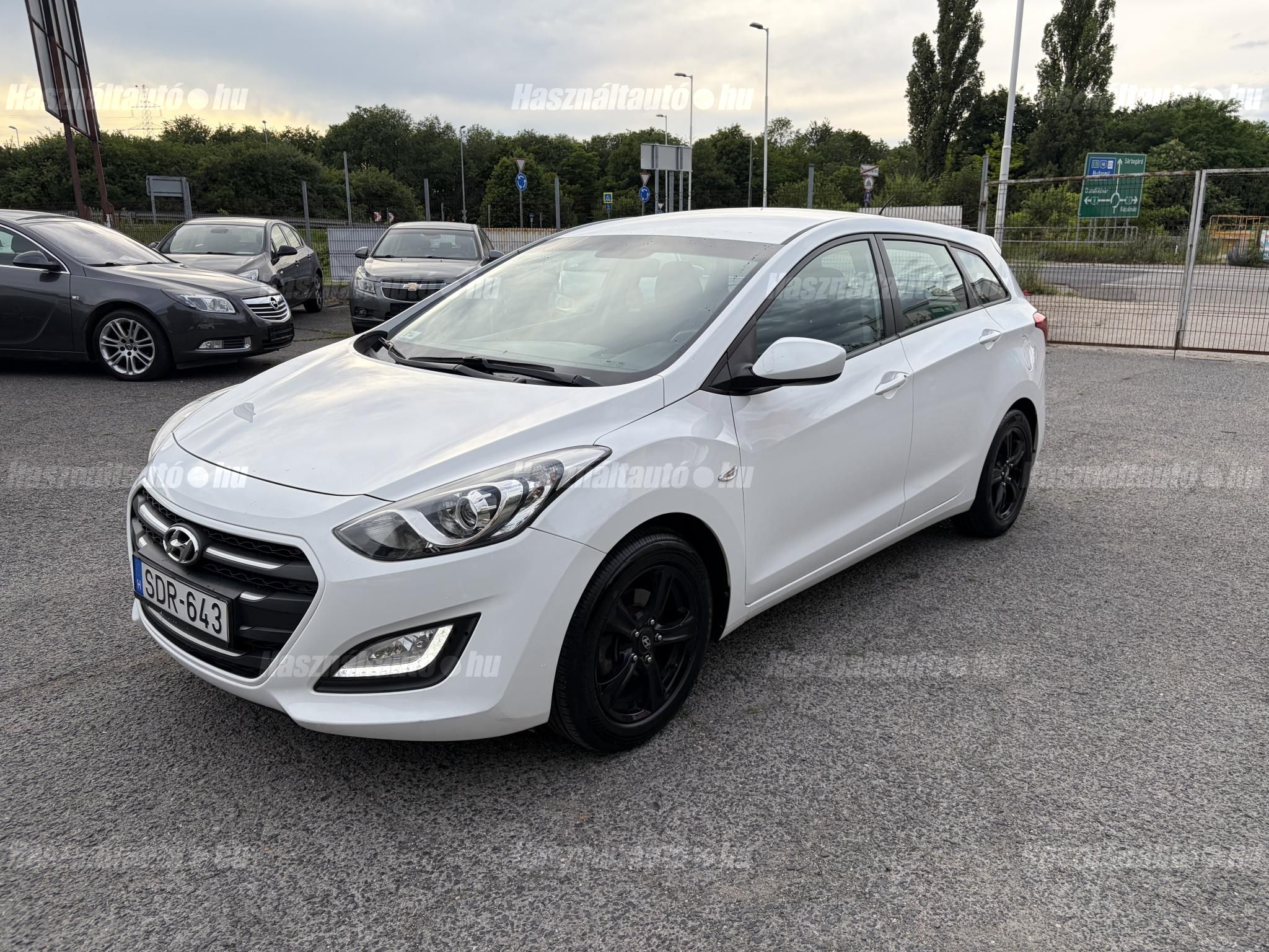 HYUNDAI I30 2015/10 - 1