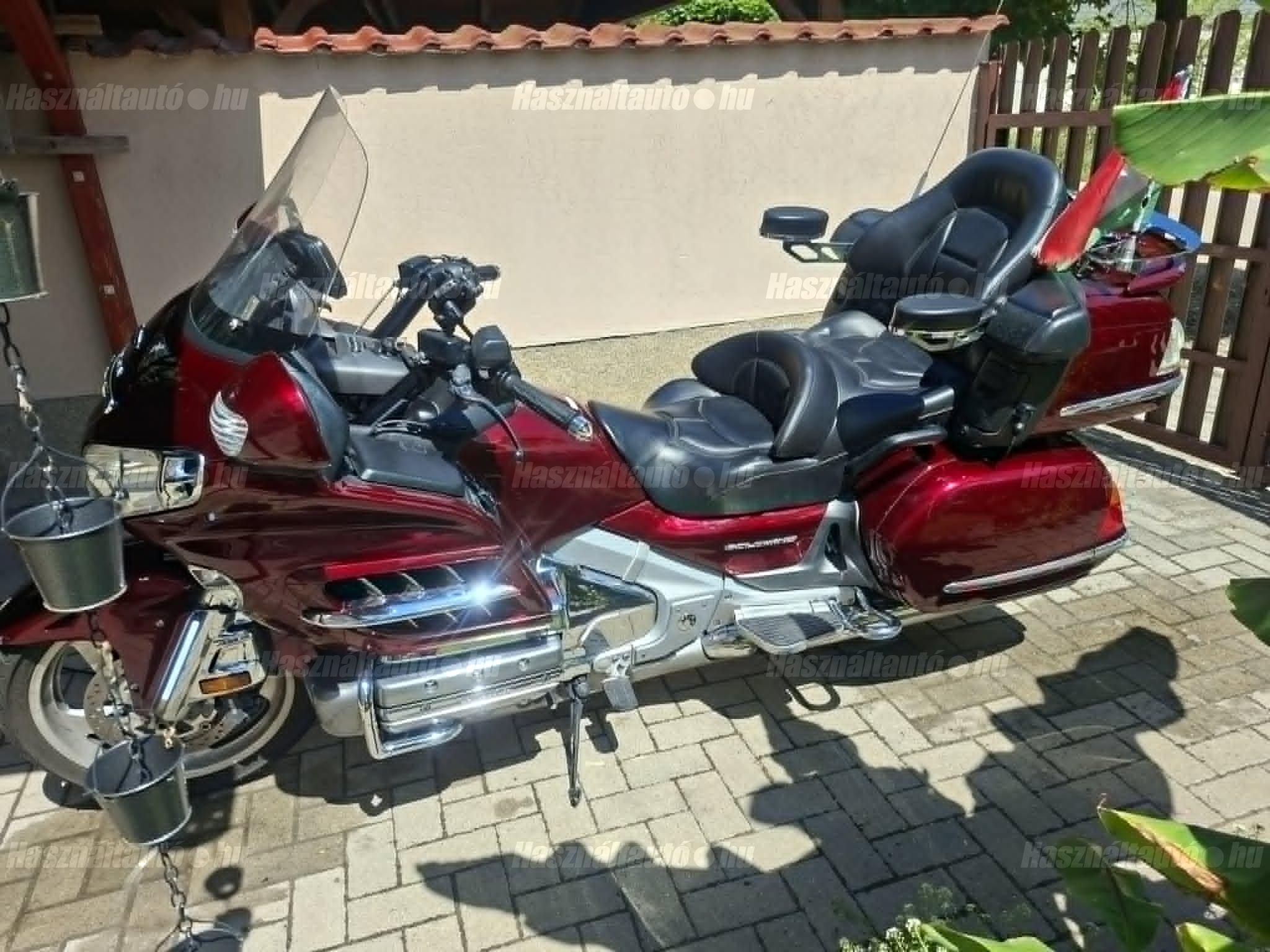 HONDA GL 1800 (GOLD WING) 2005/5 - 1
