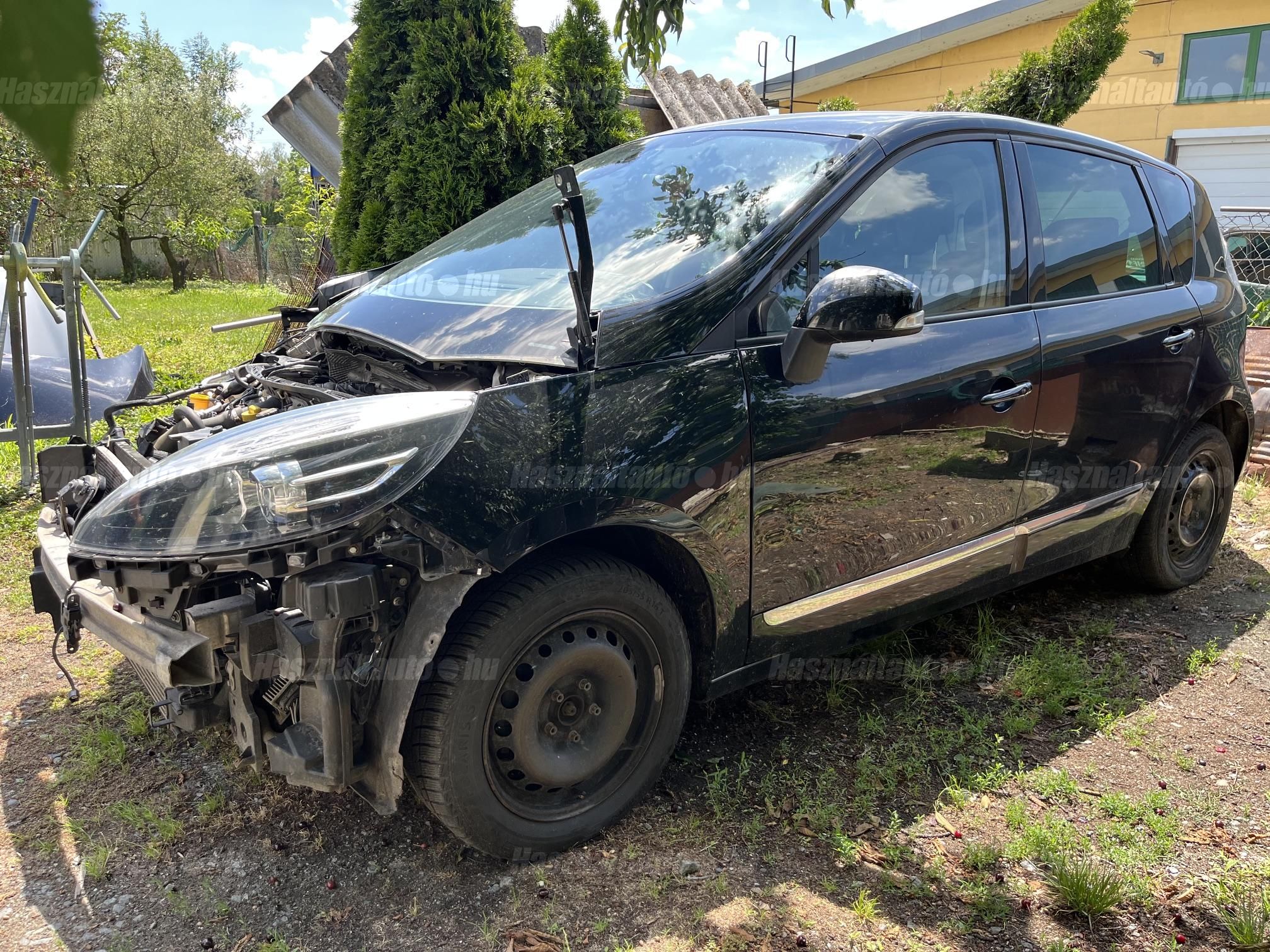 RENAULT SCENIC 2015/7 - 1