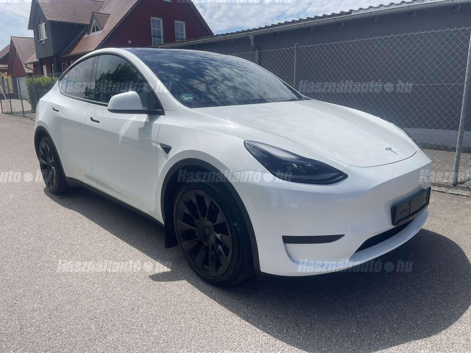 TESLA MODEL Y 2023/3 - 1