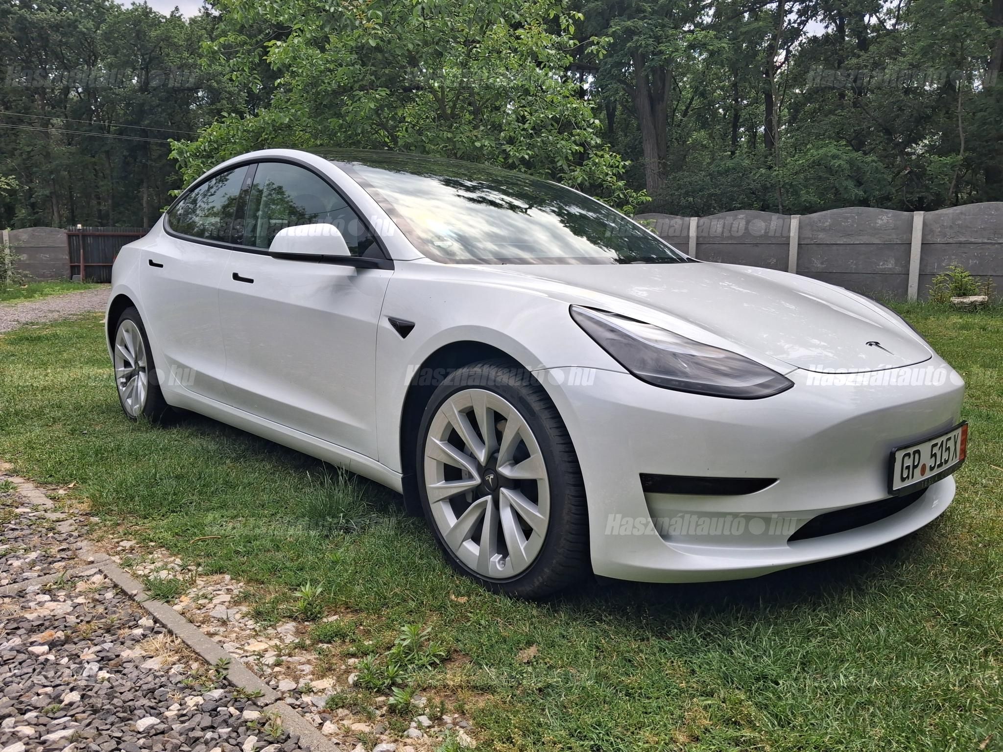 TESLA MODEL 3 2022/12 - 1