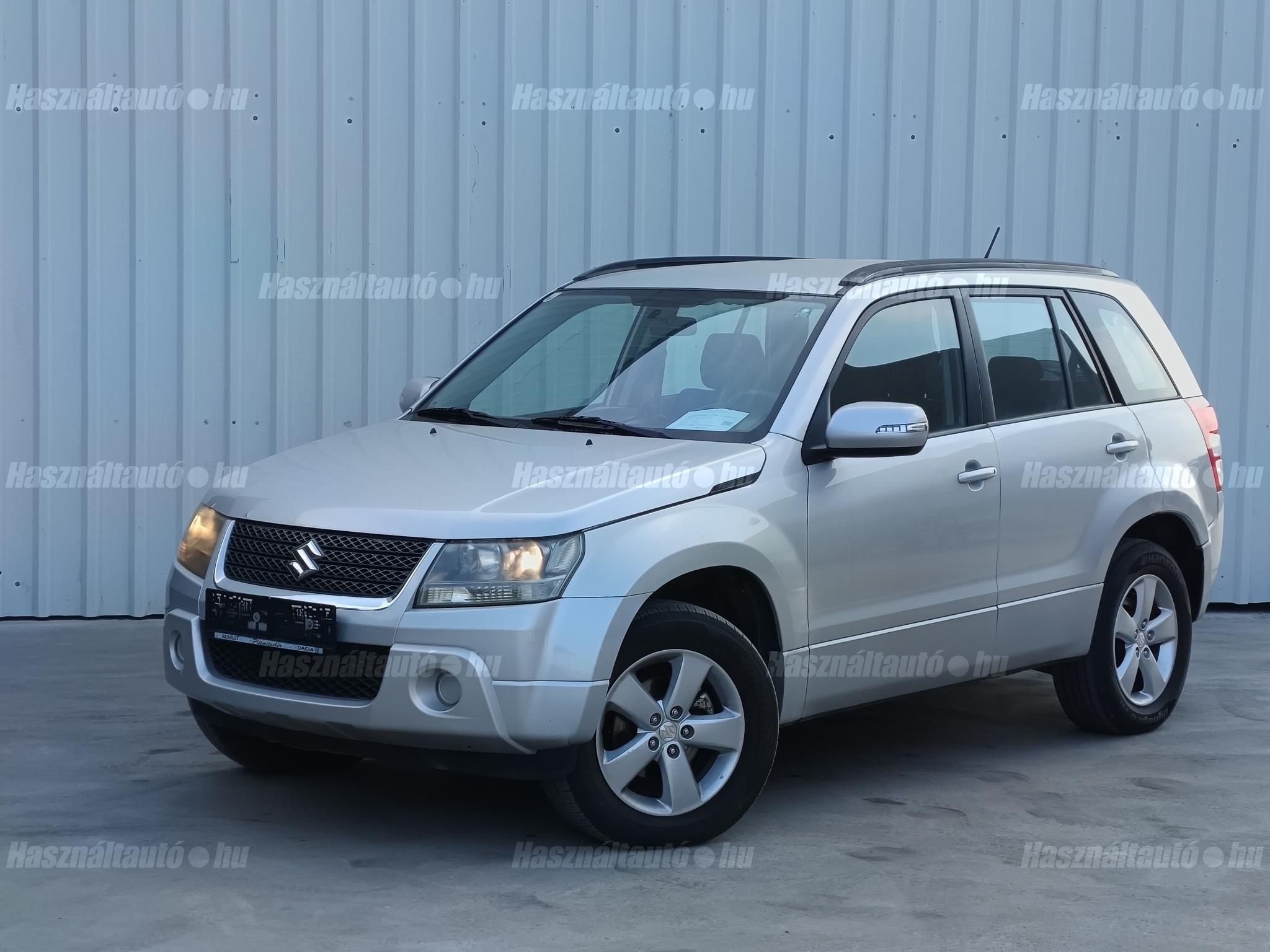 SUZUKI GRAND VITARA 2010/11 - 1