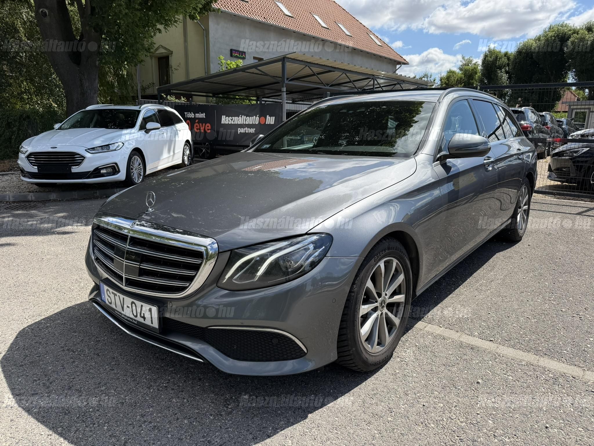 MERCEDES-BENZ E 220 2018/7 - 1