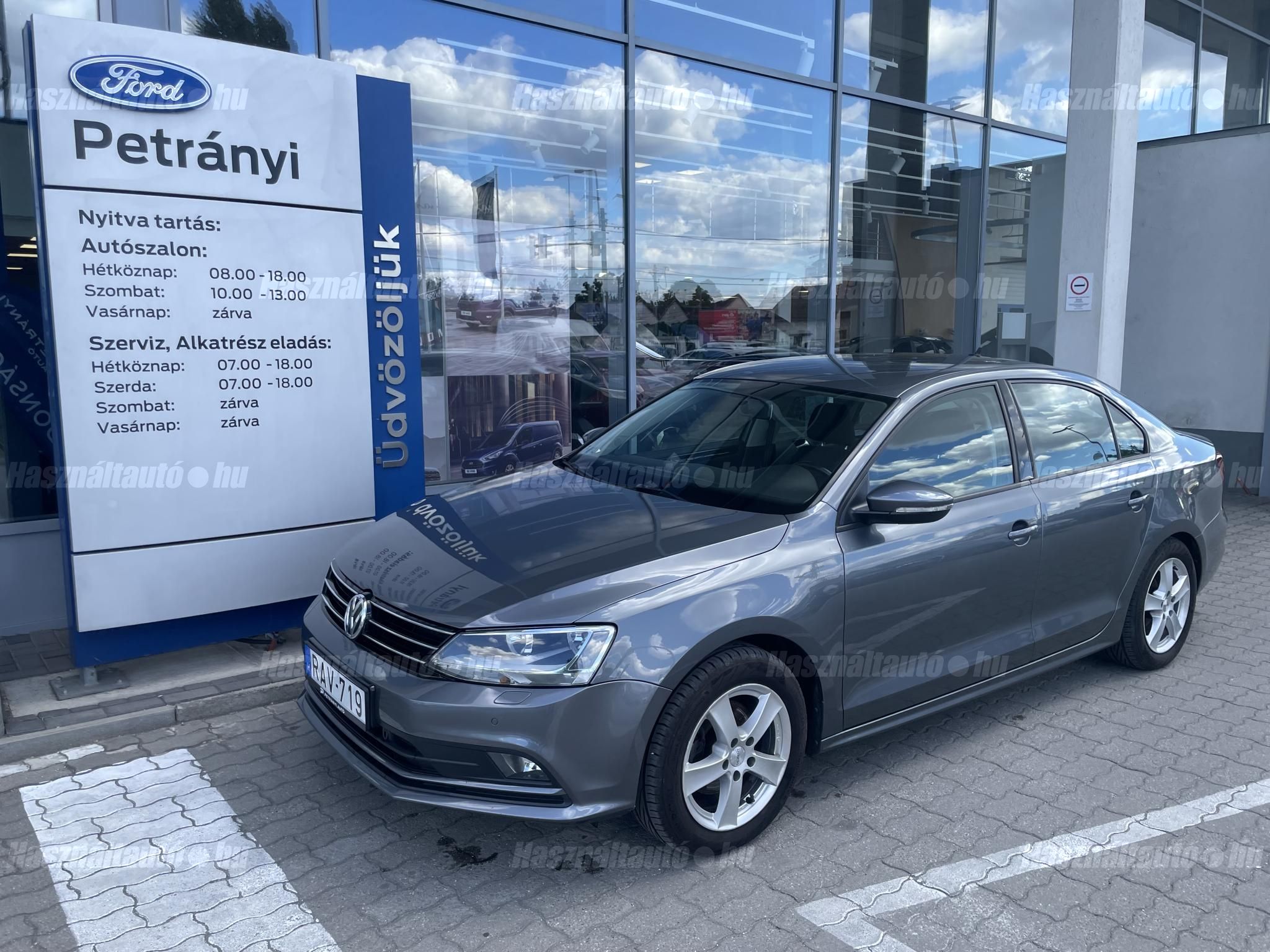 VOLKSWAGEN JETTA 2018/8 - 1