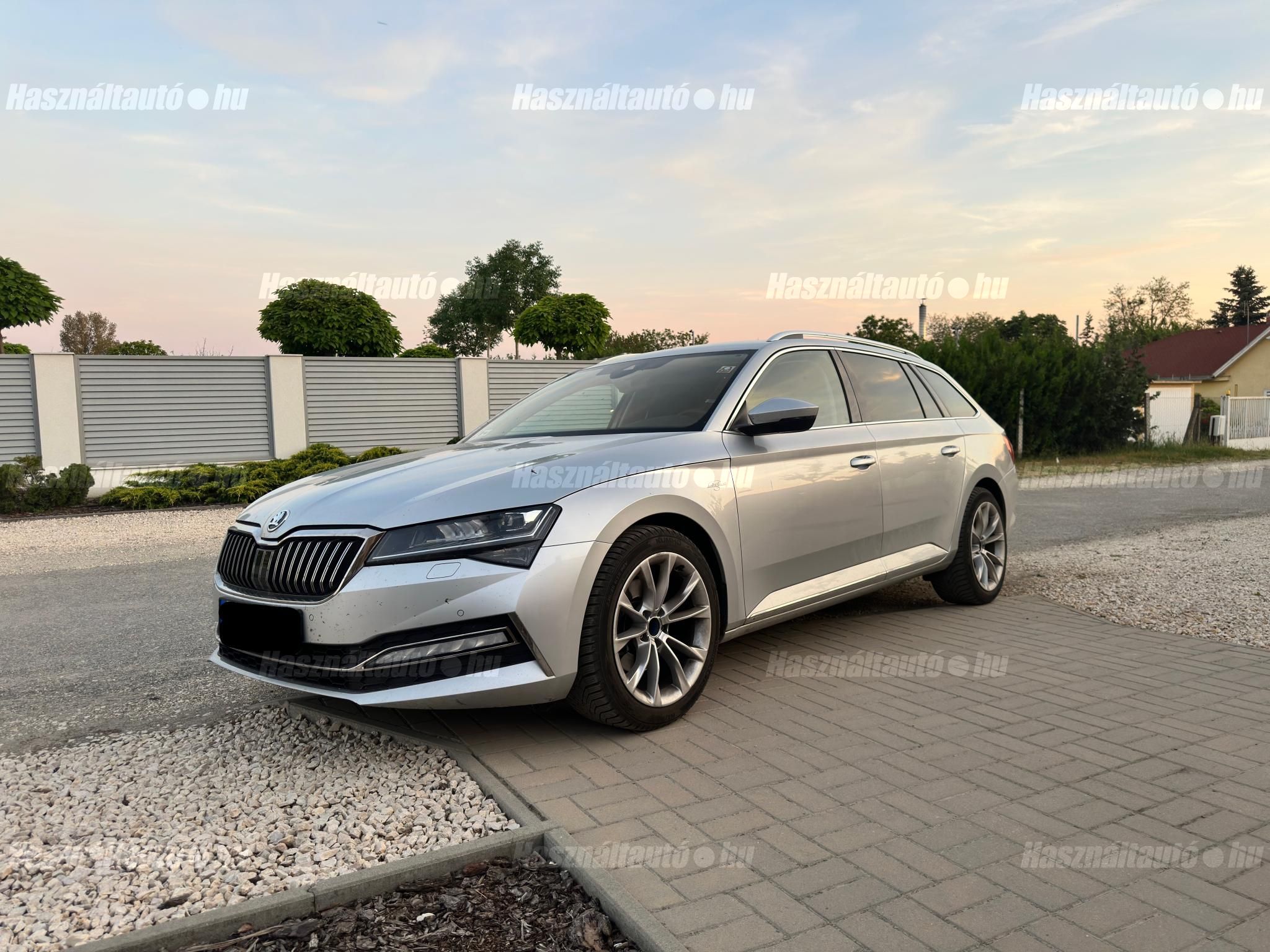 SKODA SUPERB 2020/7 - 1