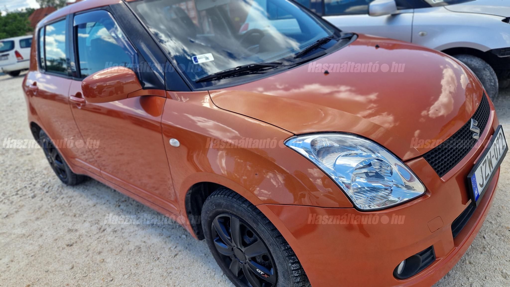 SUZUKI SWIFT 2005/5 - 1