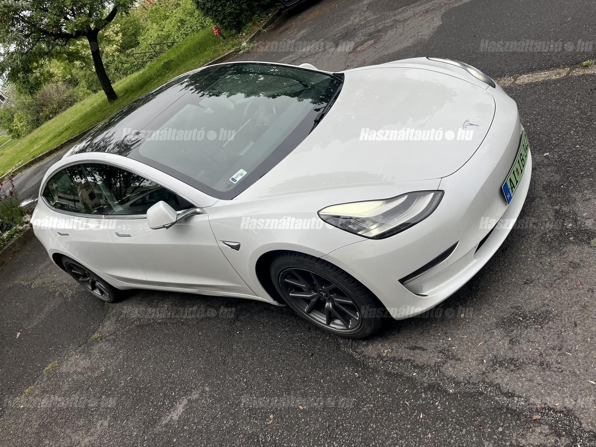 TESLA MODEL 3 2020/6 - 1