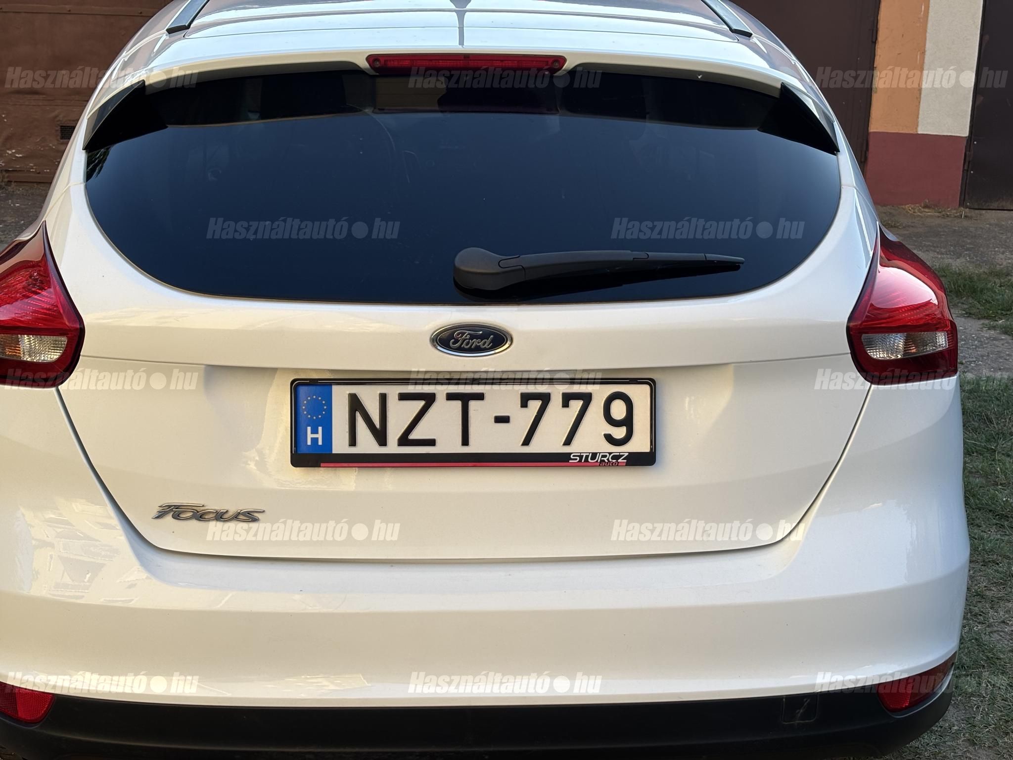 FORD FOCUS 2016/12 - 1