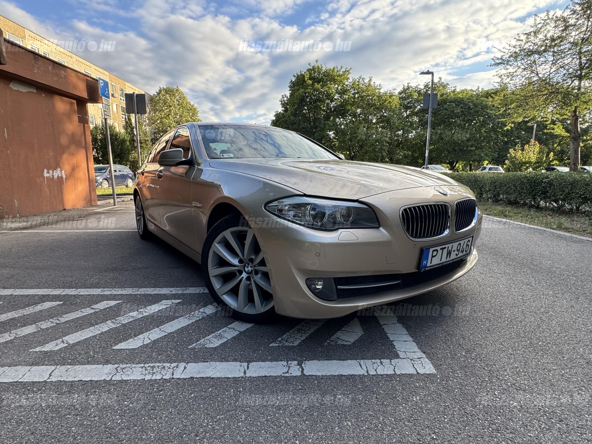 BMW 523 2010/3 - 1
