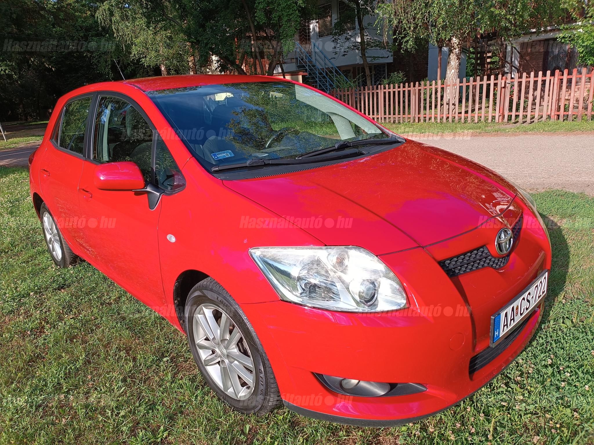 TOYOTA AURIS 2009/6 - 1