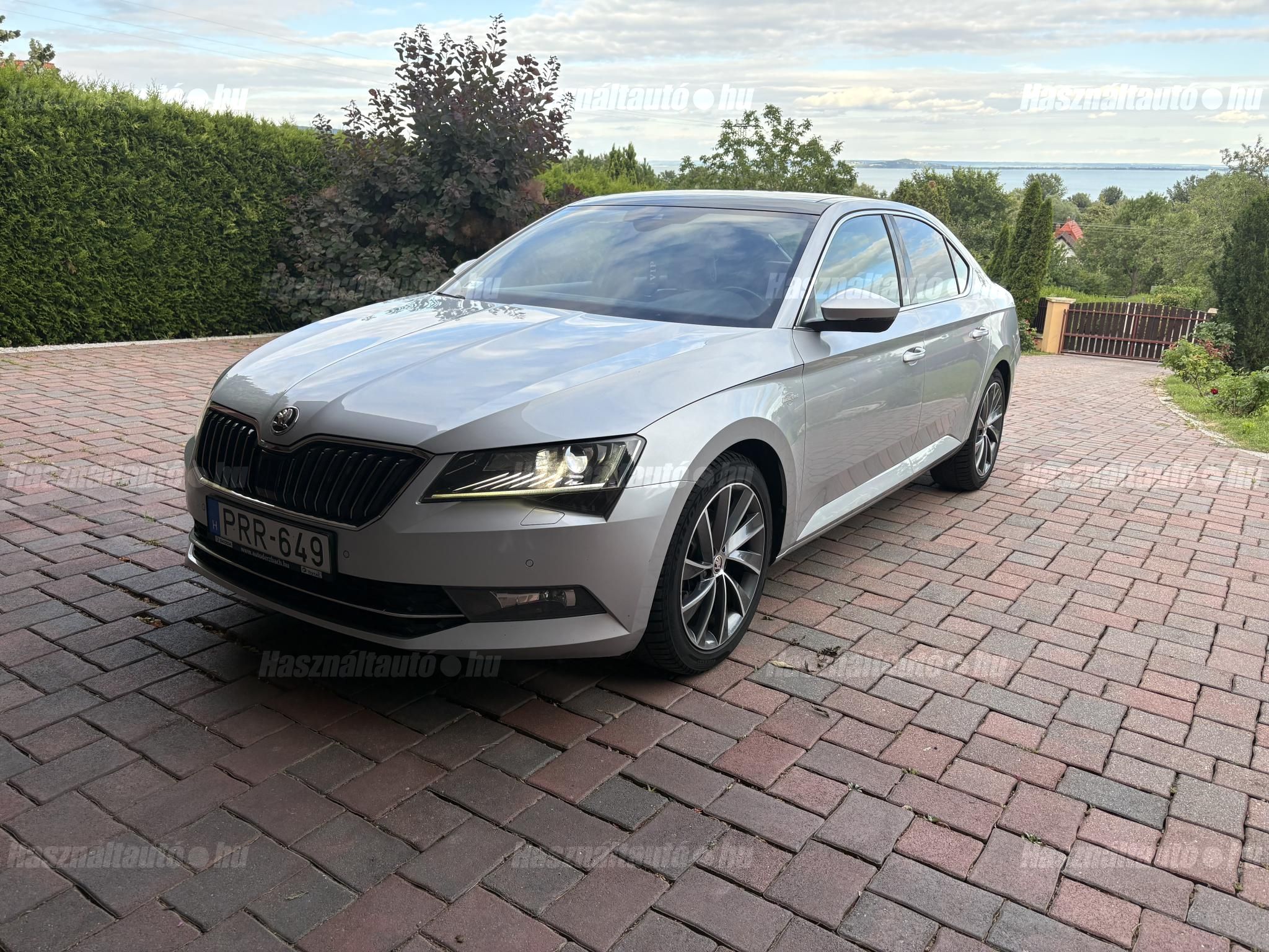 SKODA SUPERB 2017/12 - 1
