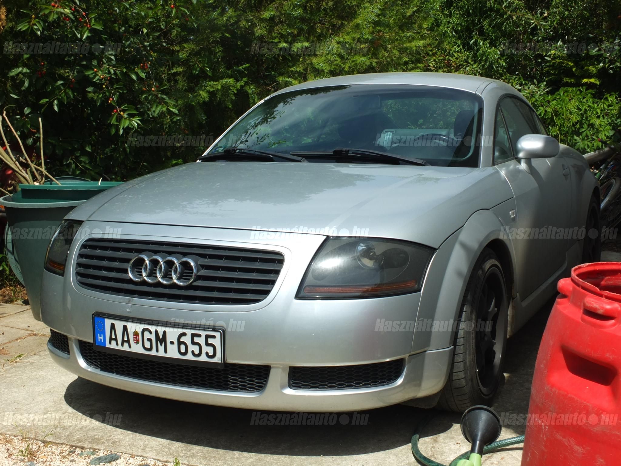 AUDI TT 1999/8 - 1