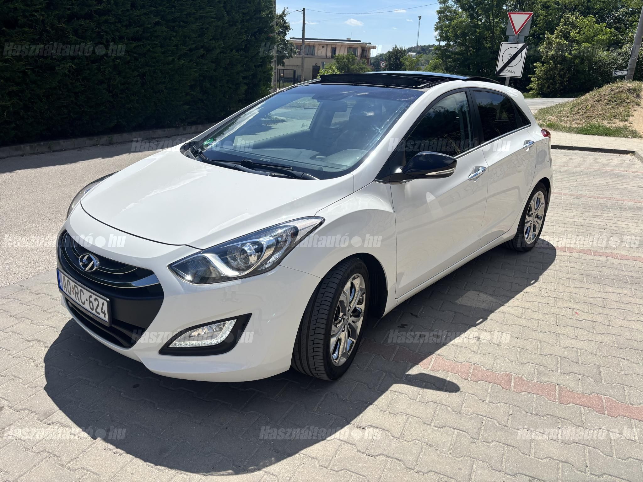 HYUNDAI I30 2014/6 - 1