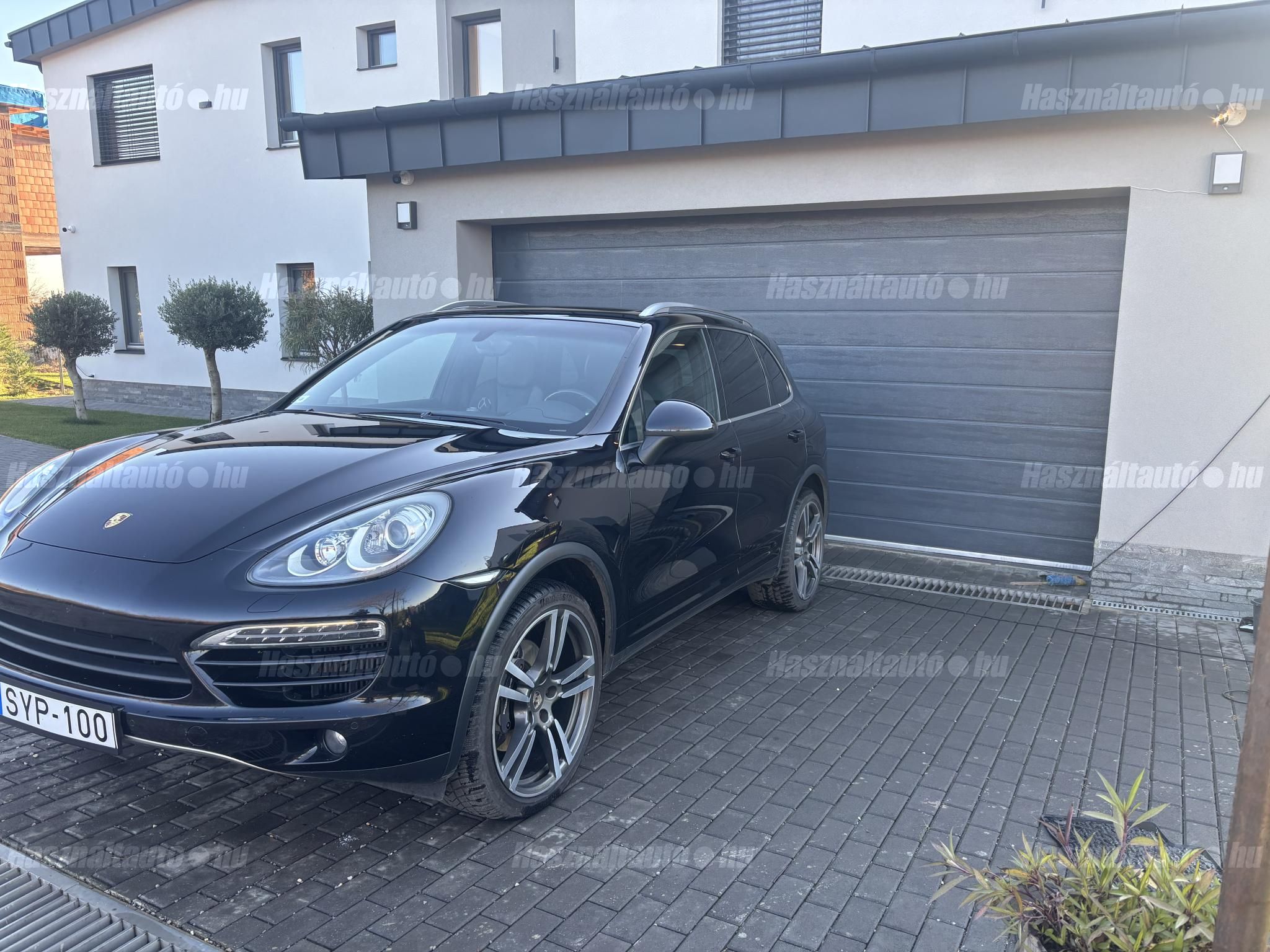 PORSCHE CAYENNE 2011/11 - 1