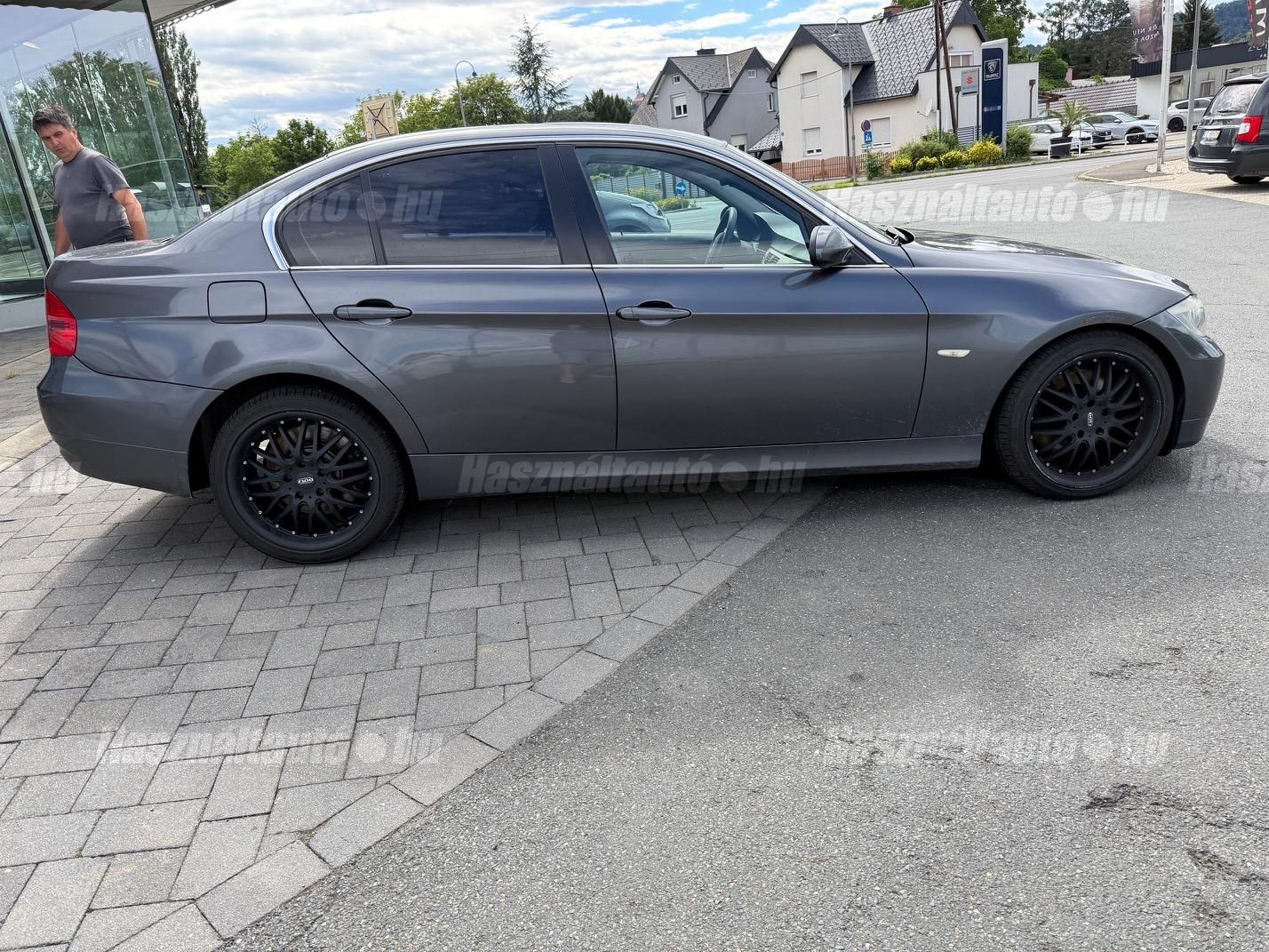 BMW 330 2006/4 - 1