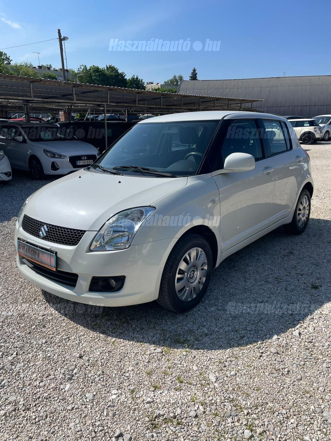 SUZUKI SWIFT 2010/8 - 1