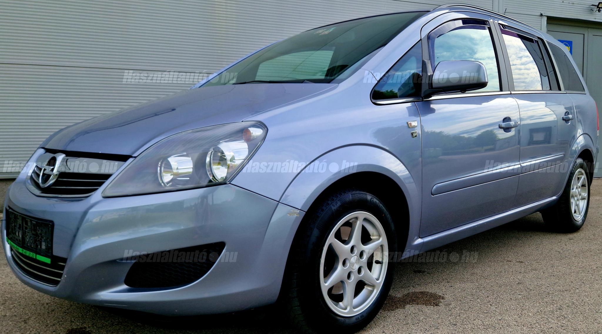 OPEL ZAFIRA B 2010/4 - 1