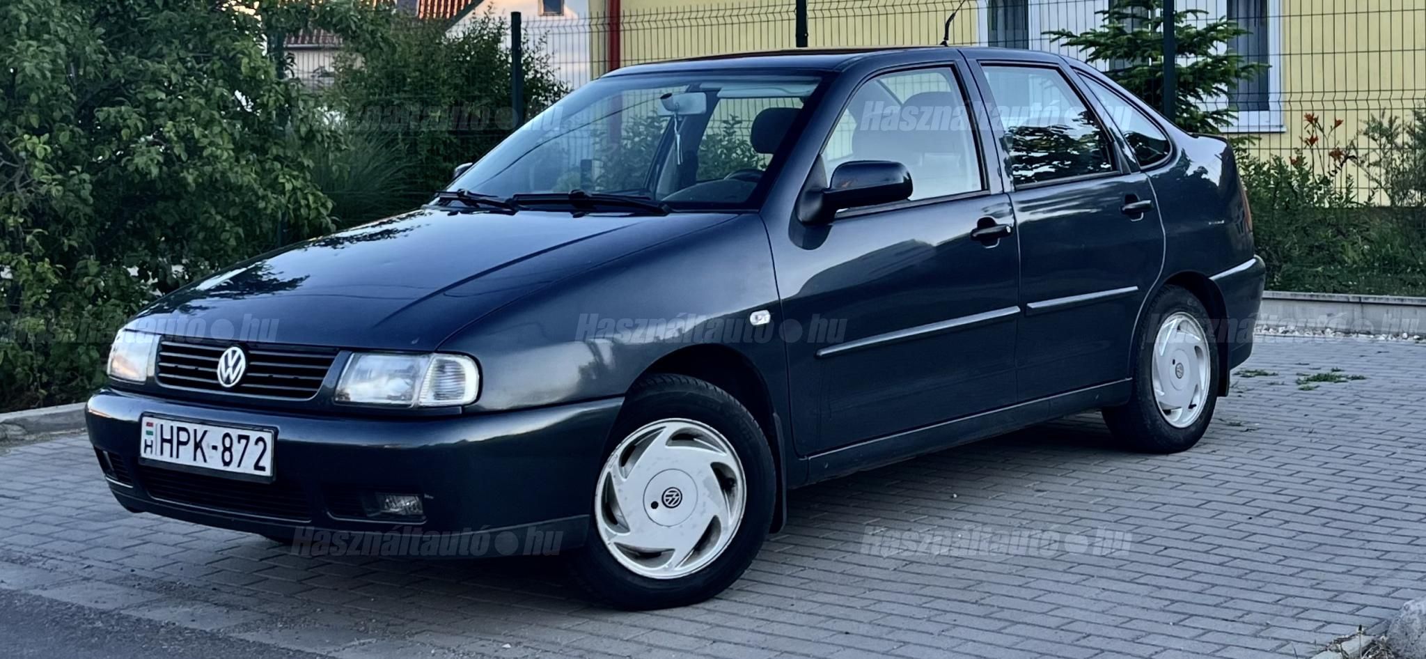 VOLKSWAGEN POLO 2001/12 - 1
