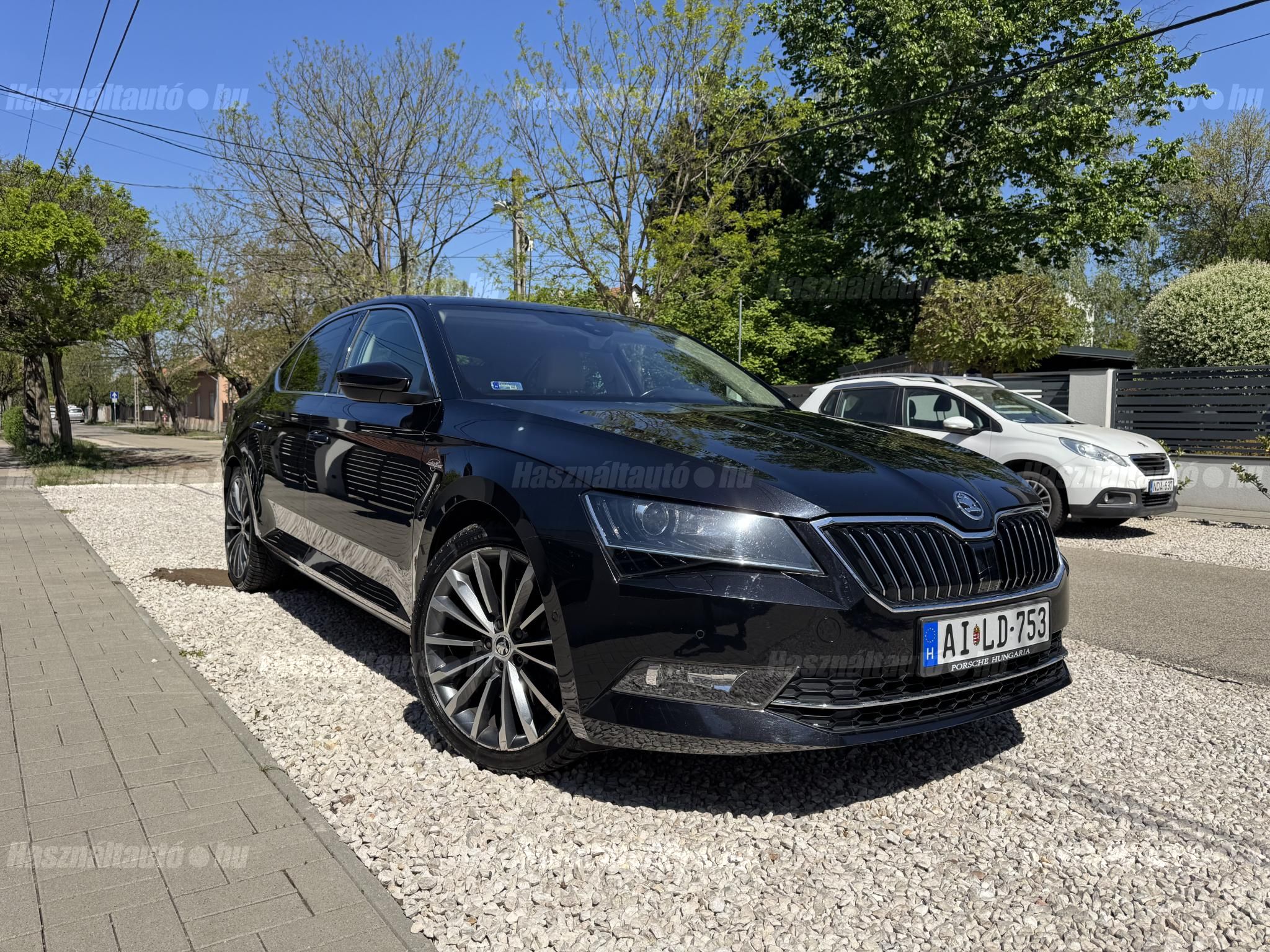 SKODA SUPERB 2016/8 - 1