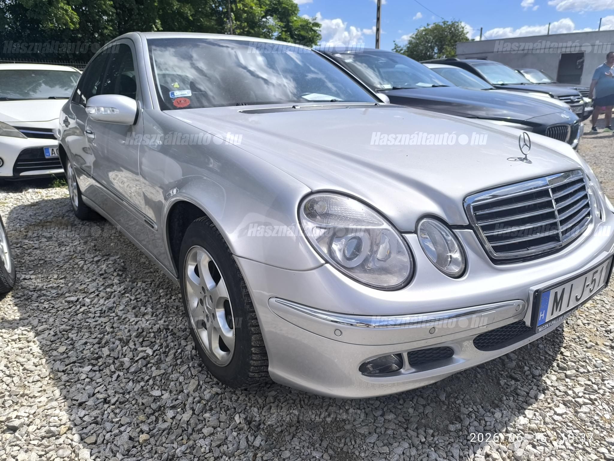 MERCEDES-BENZ E 240 2003/8 - 1