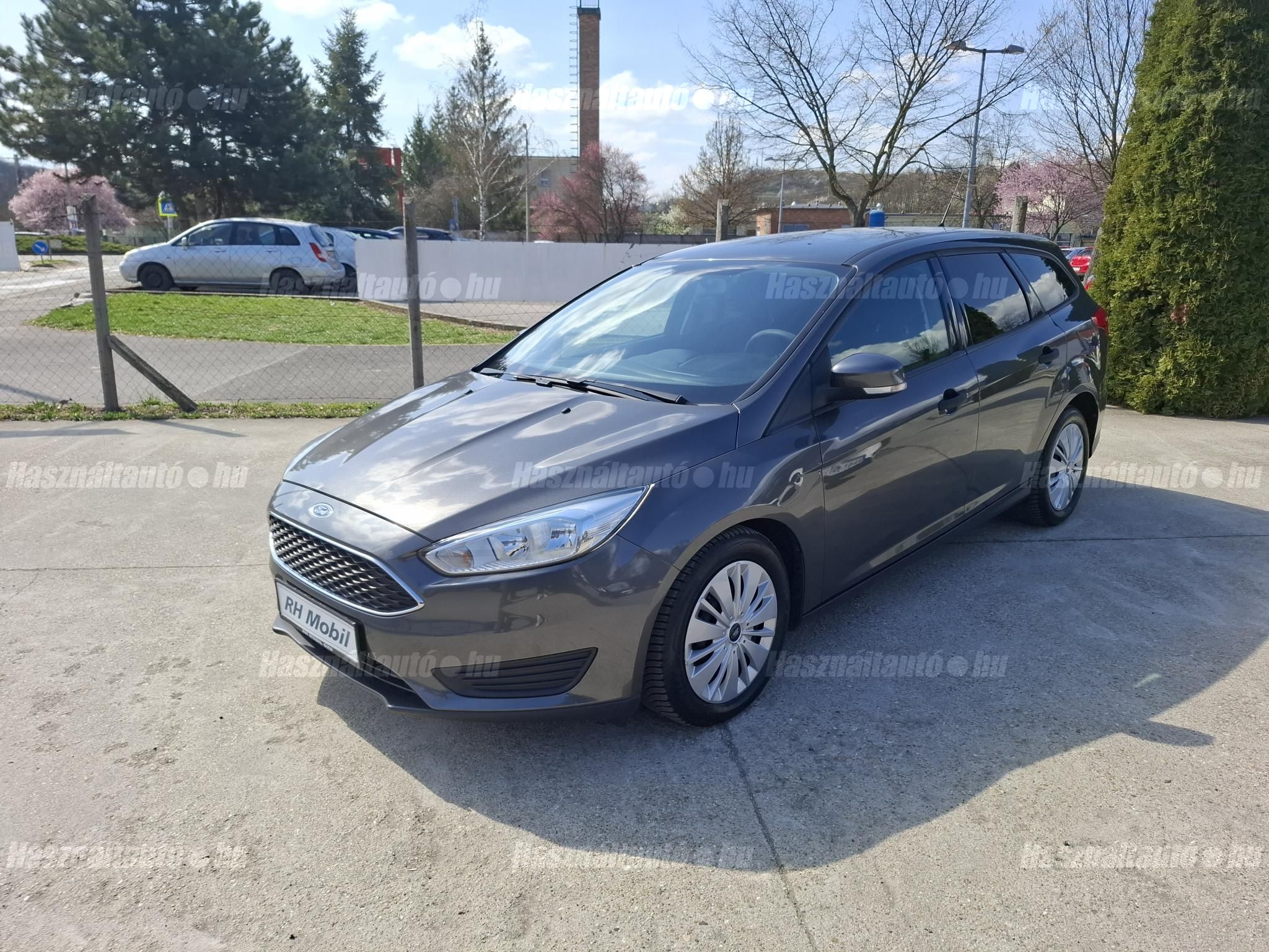 FORD FOCUS 2015/12 - 1